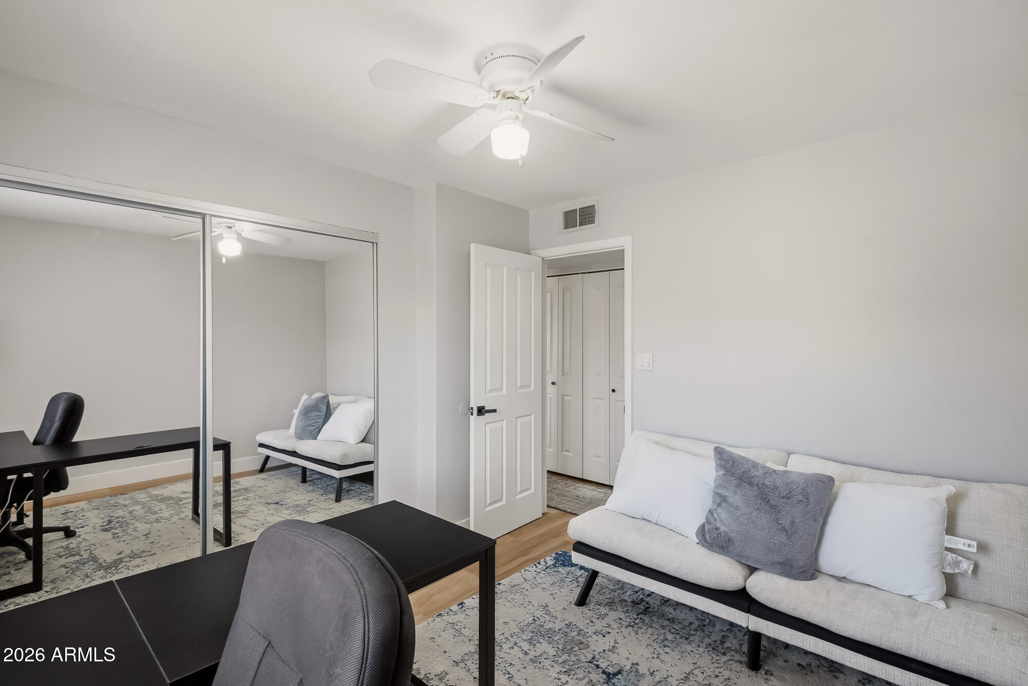 SHAMROCK GLEN CONDOMINIUM 1ST AMD - Residential