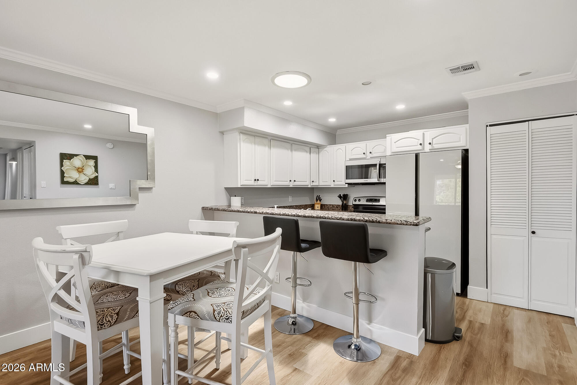 SHAMROCK GLEN CONDOMINIUM 1ST AMD - Residential