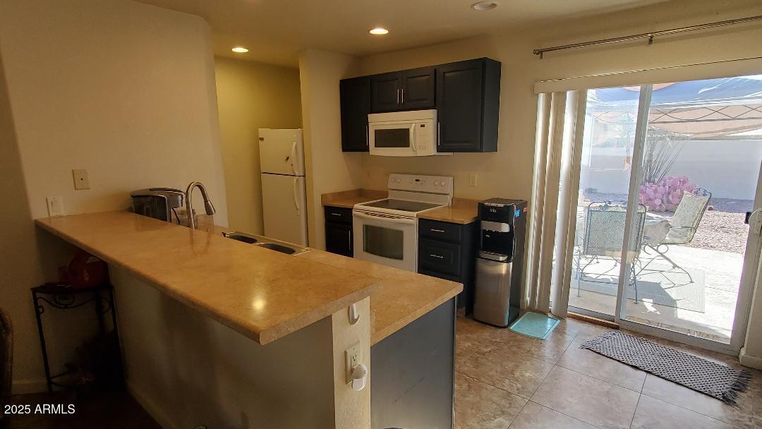 FOUNTAIN HILLS AZ FP 104 - Residential Lease