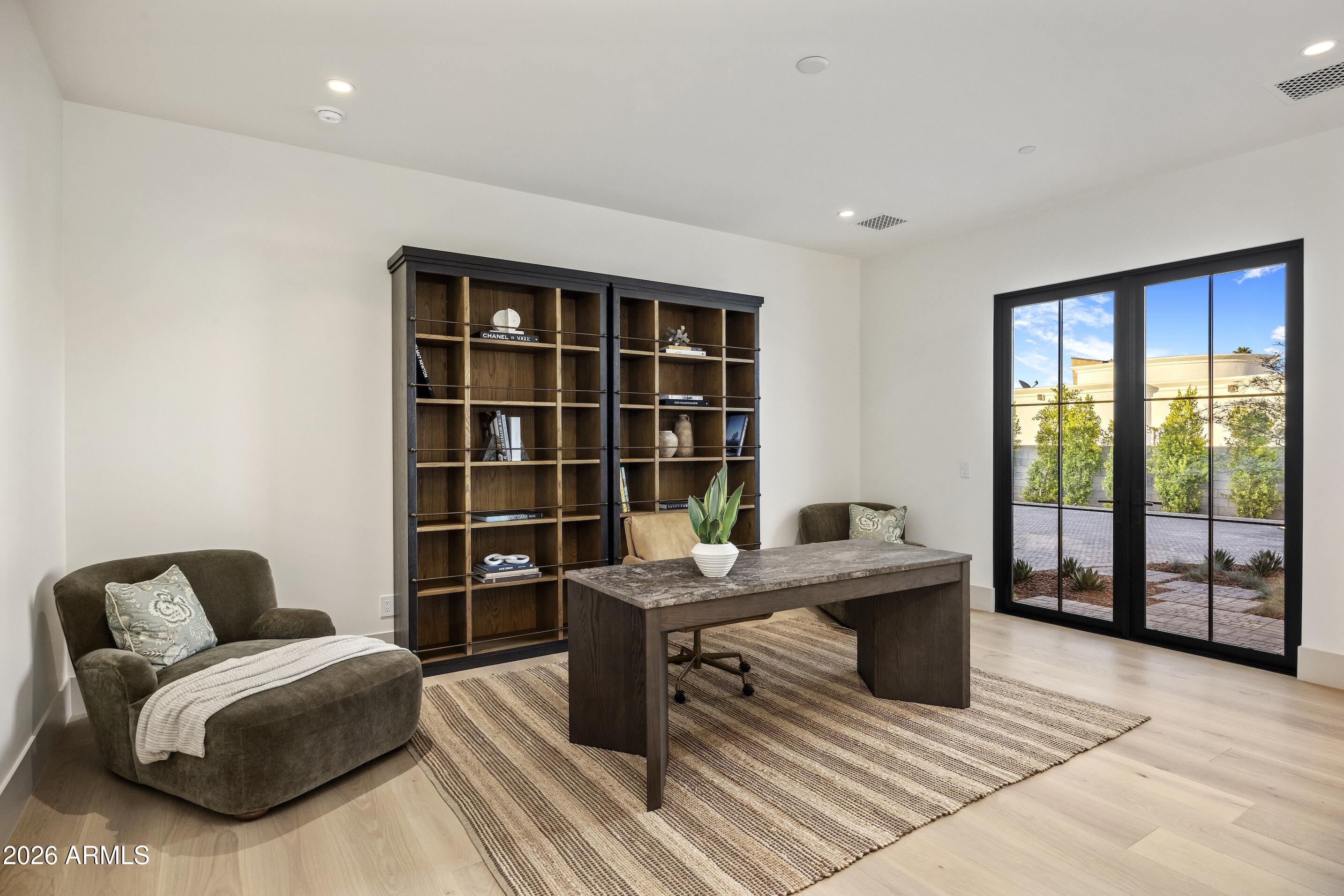 No HOA - Residential