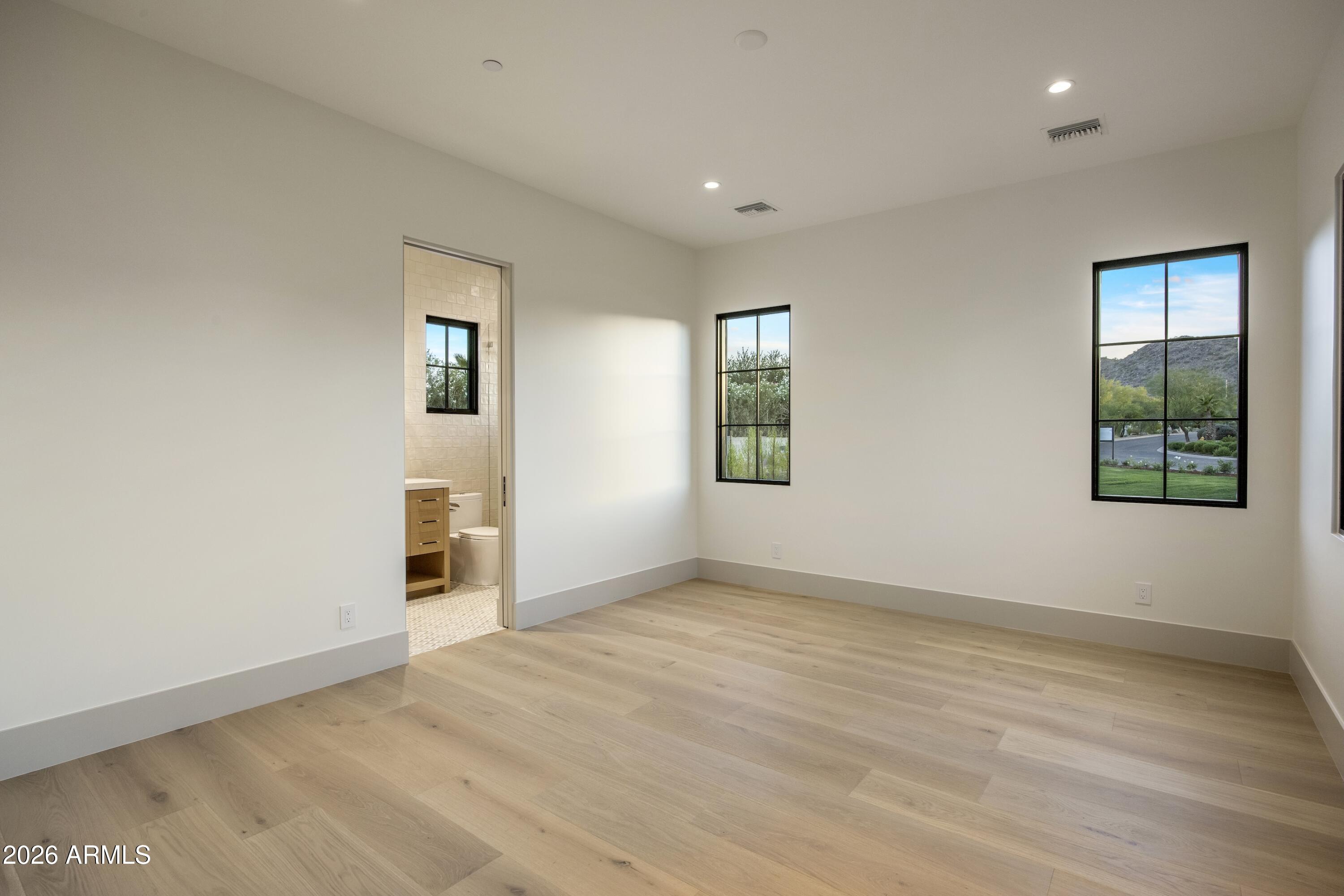 No HOA - Residential