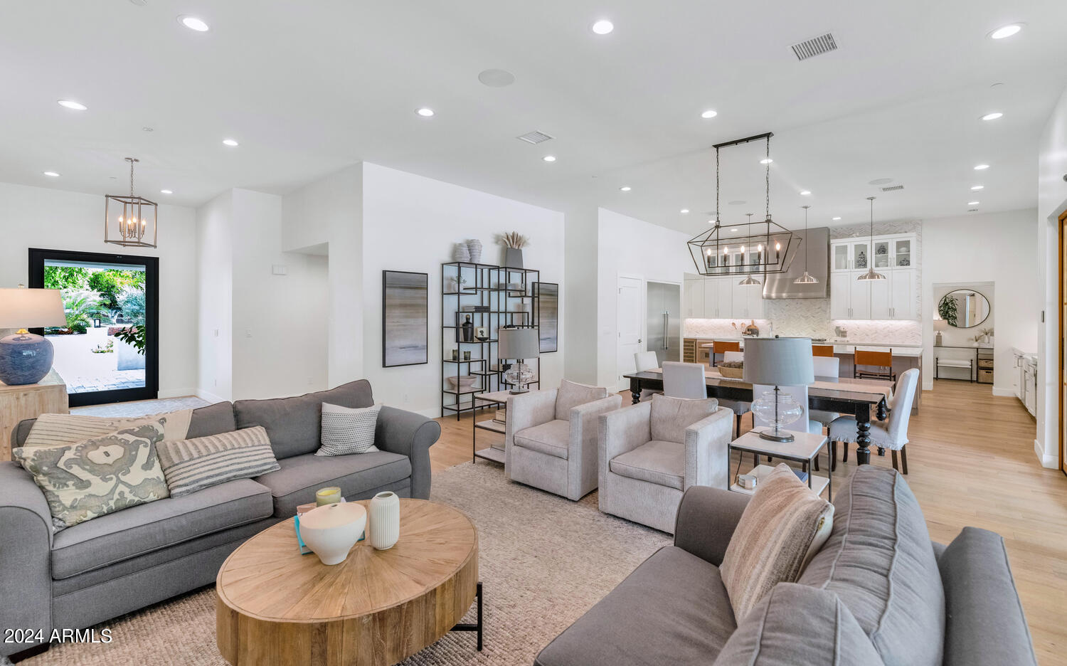 LAFAYETTE VILLA 3 - Residential