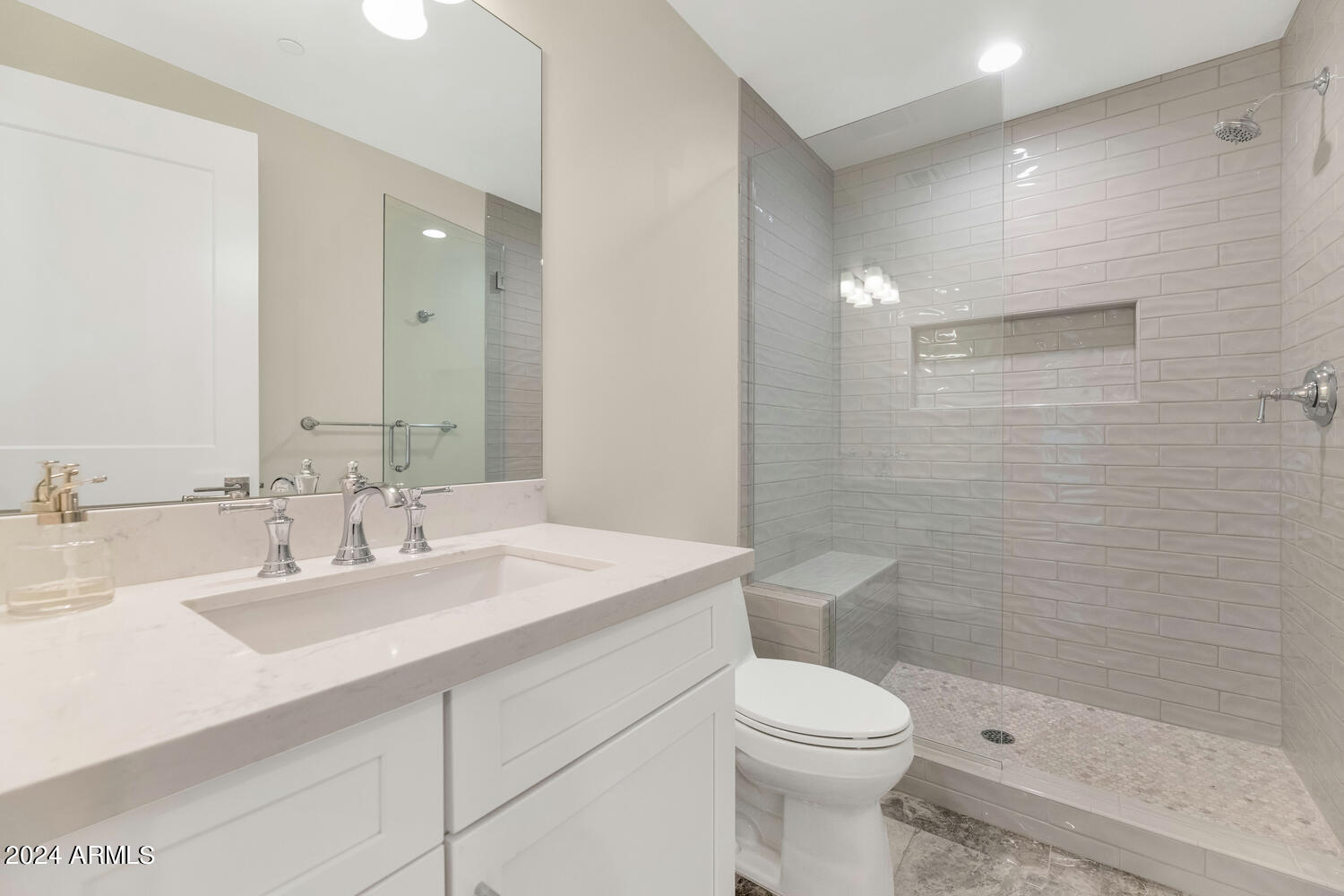 LAFAYETTE VILLA 3 - Residential