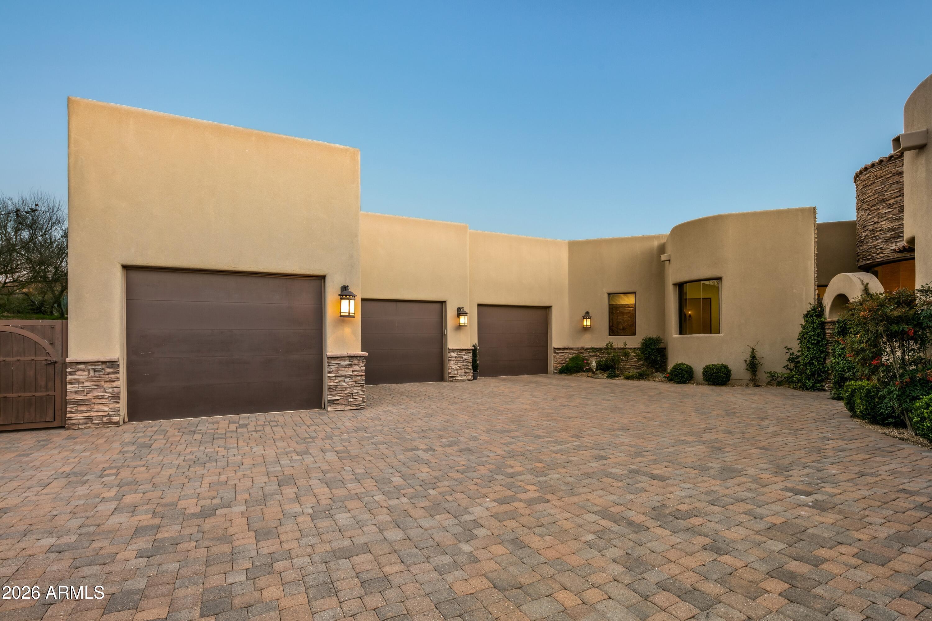 DESERT MOUNTAIN - Residential