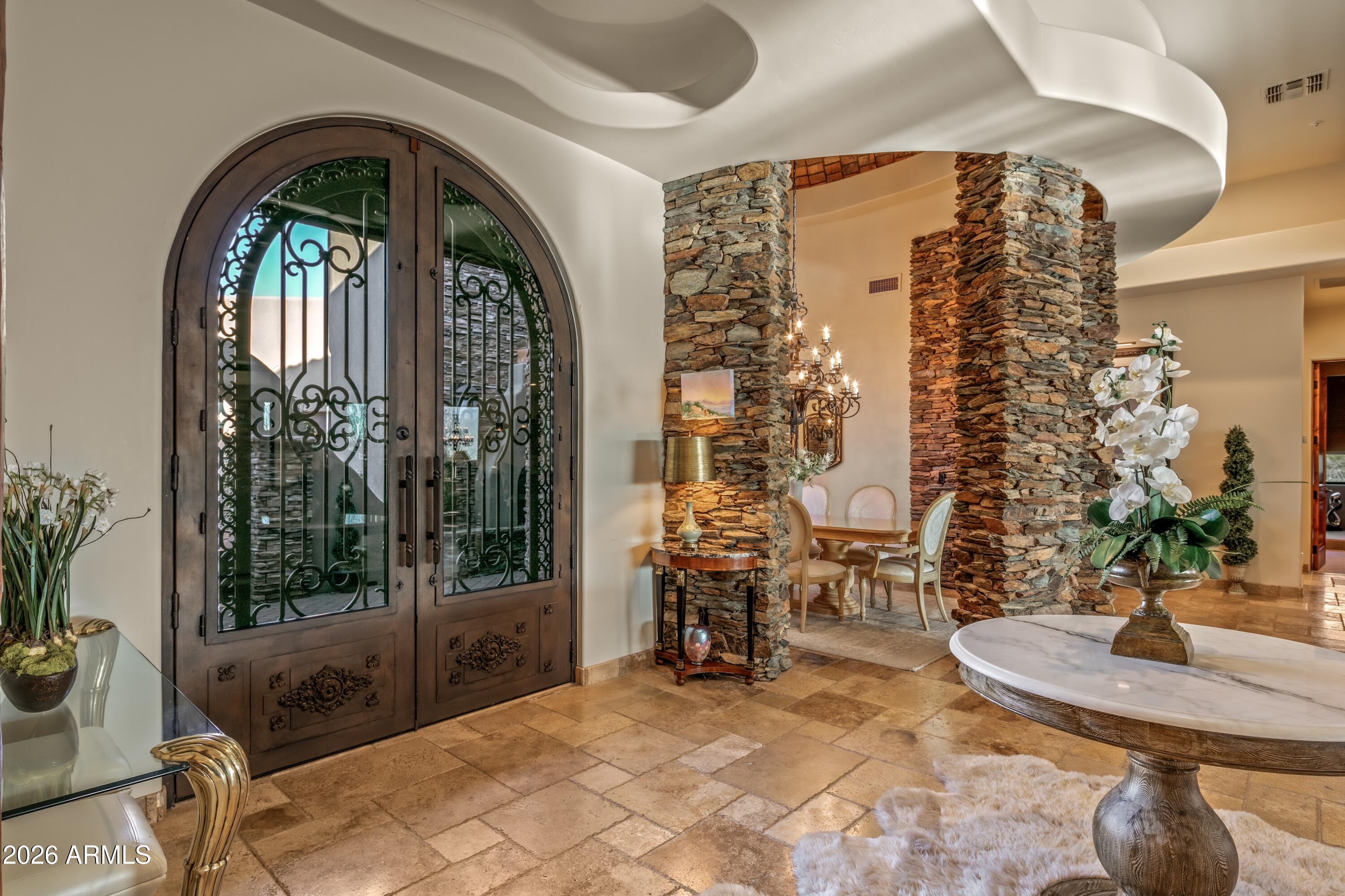 DESERT MOUNTAIN - Residential