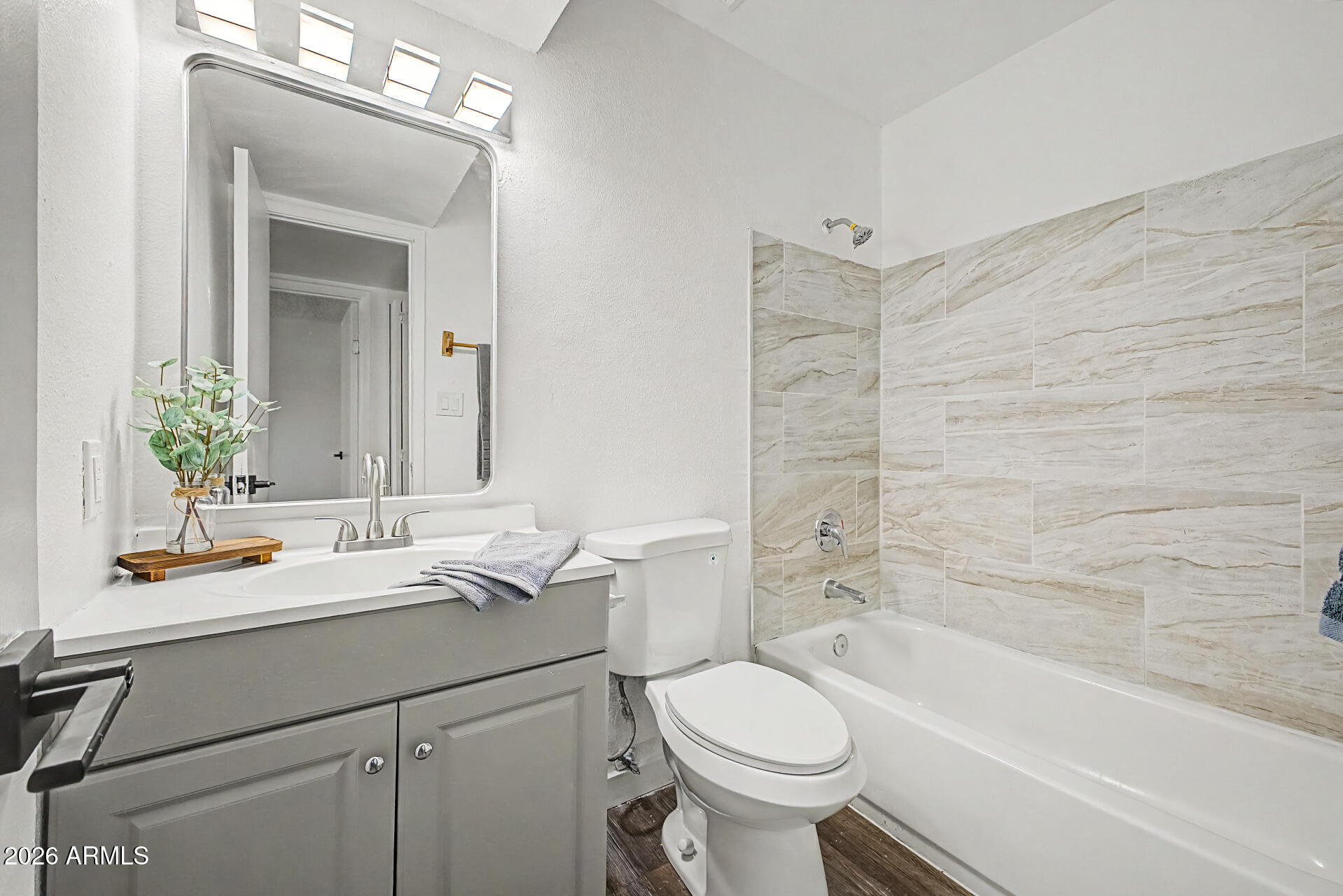 HALLCRAFT VILLAS WEST 8 - Residential