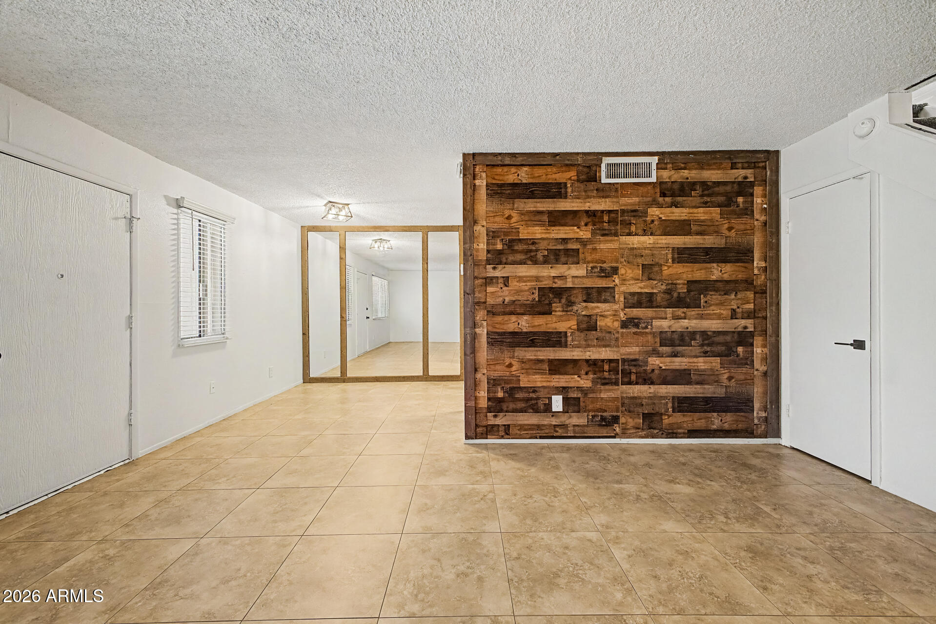 HALLCRAFT VILLAS WEST 8 - Residential