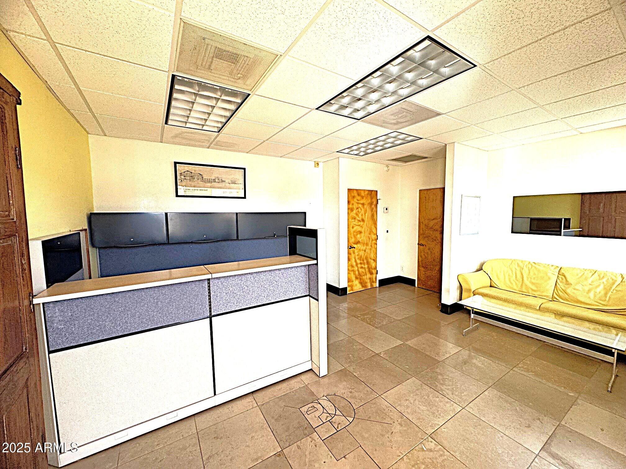 Pueblo Del Sol Unit 6 - Commercial Lease