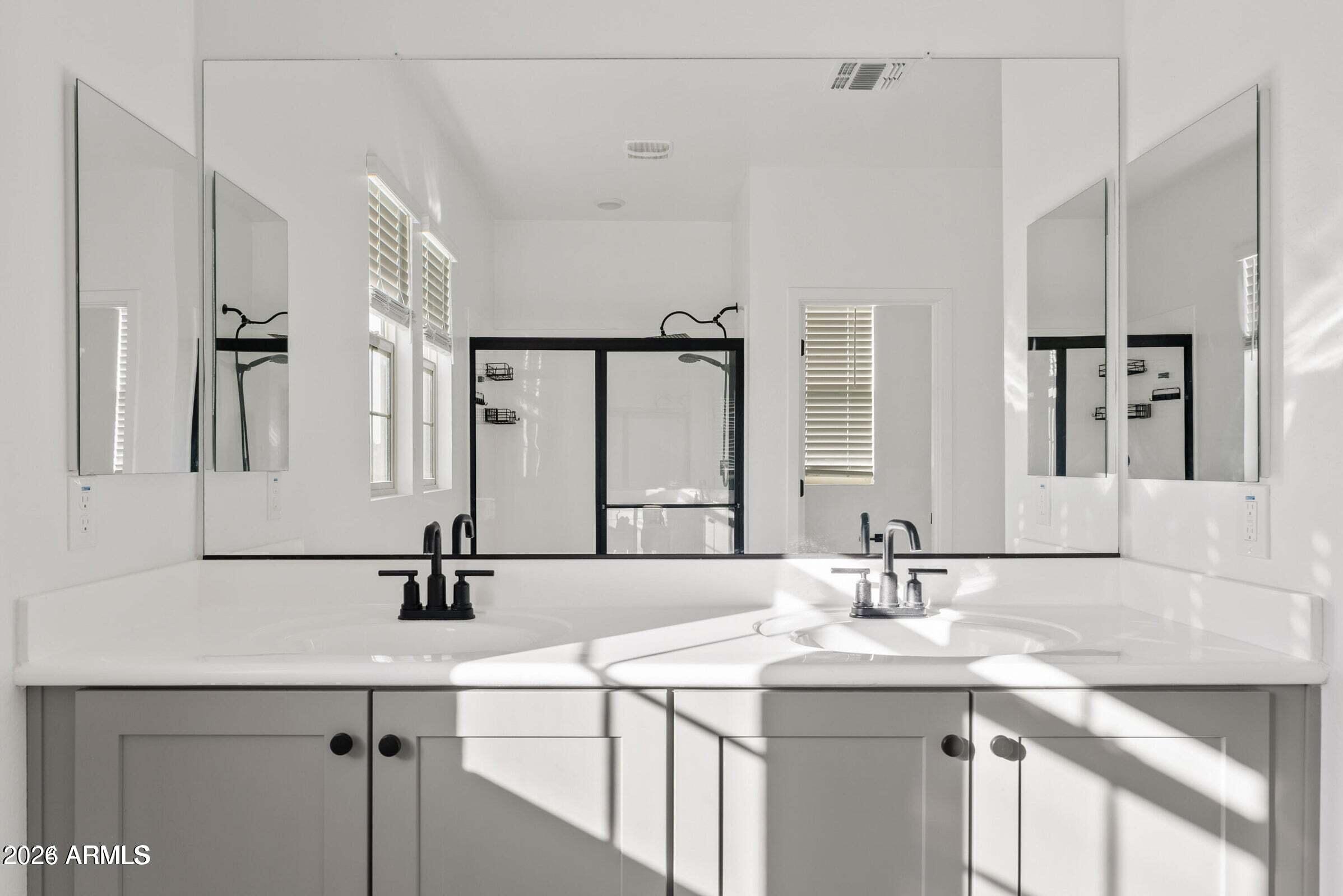 EASTMARK DU 3/4 NORTH PHASE 4 MDR LOTS 1 THROUGH 1 - Residential Lease