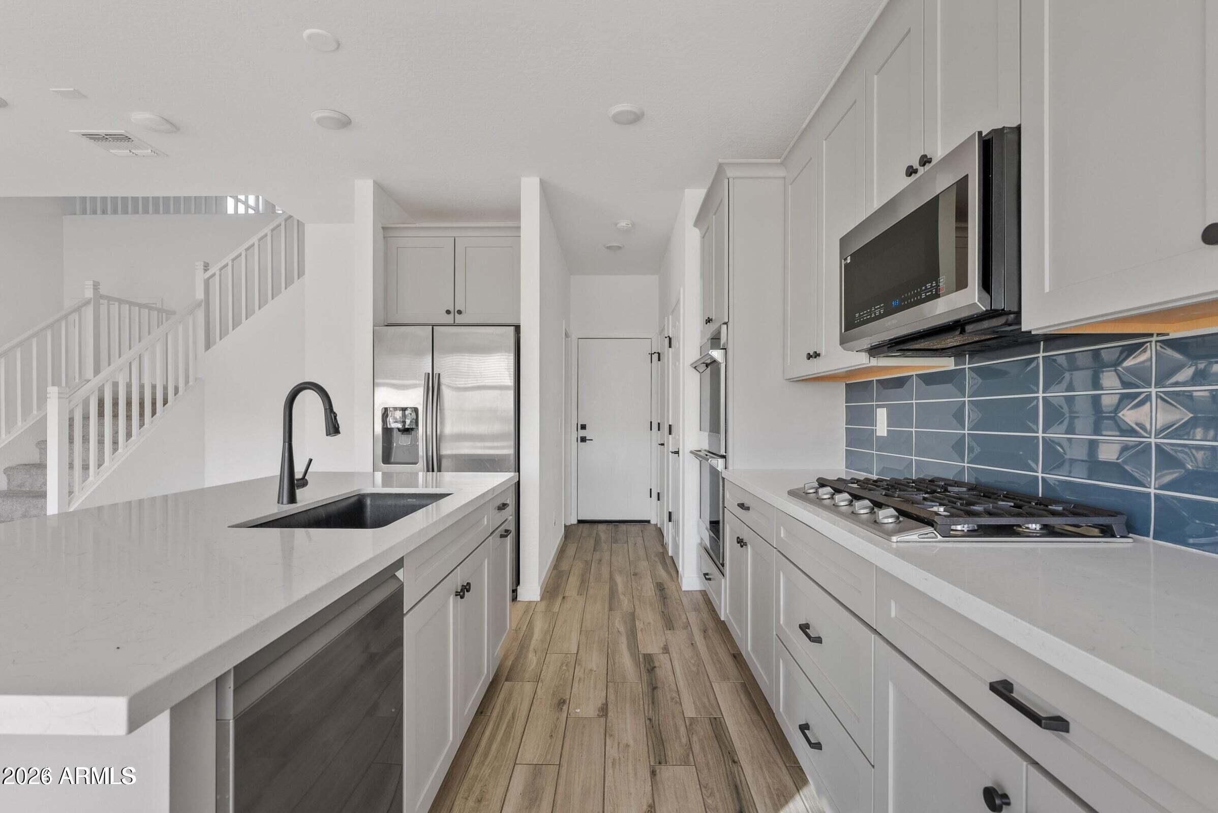 EASTMARK DU 3/4 NORTH PHASE 4 MDR LOTS 1 THROUGH 1 - Residential Lease