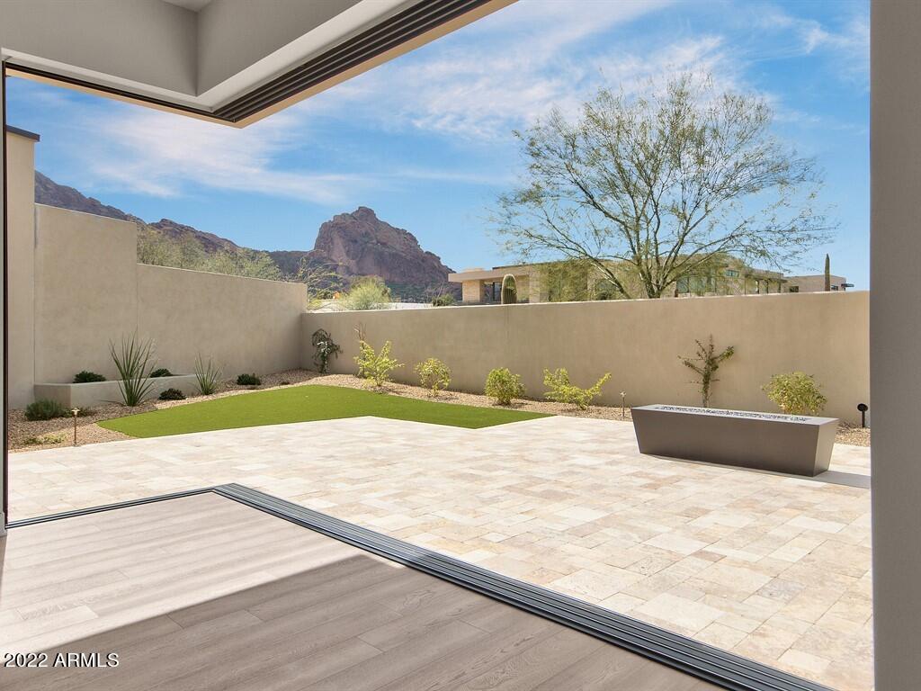 THE VILLAGE AT MOUNTAIN SHADOWS - Residential
