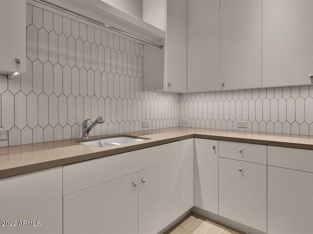 THE VILLAGE AT MOUNTAIN SHADOWS - Residential