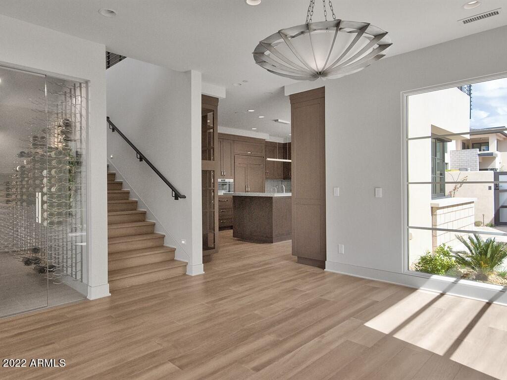 THE VILLAGE AT MOUNTAIN SHADOWS - Residential