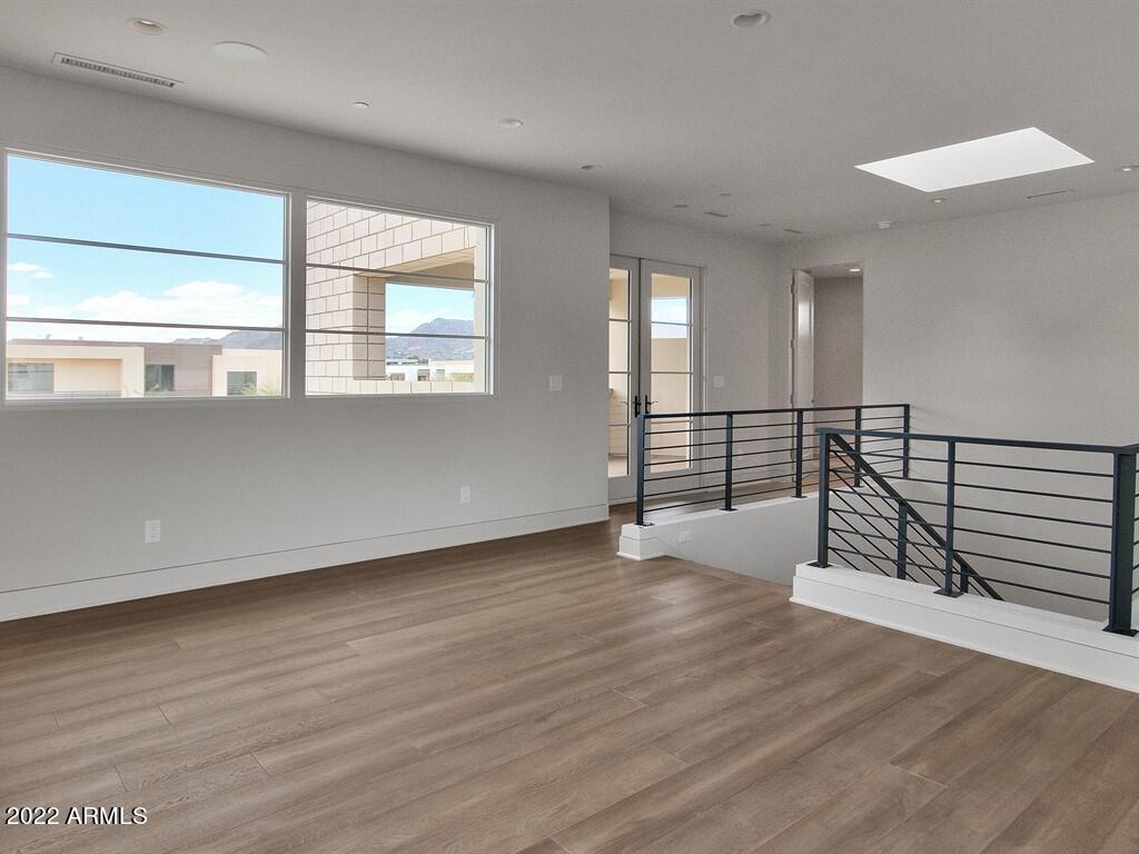 THE VILLAGE AT MOUNTAIN SHADOWS - Residential
