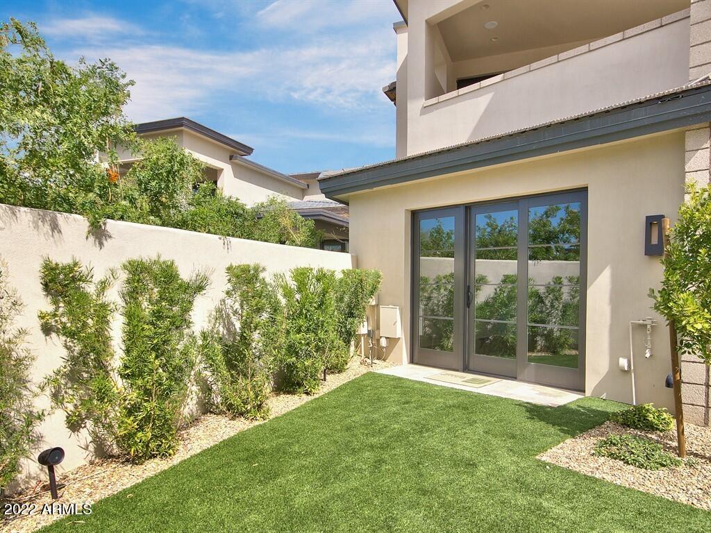 THE VILLAGE AT MOUNTAIN SHADOWS - Residential