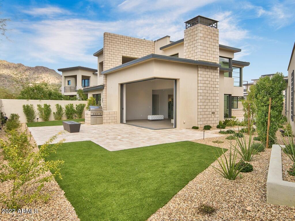 THE VILLAGE AT MOUNTAIN SHADOWS - Residential