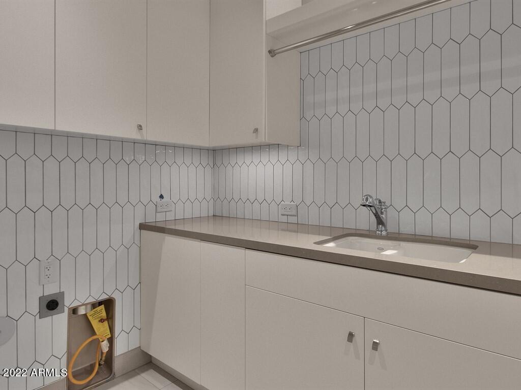THE VILLAGE AT MOUNTAIN SHADOWS - Residential