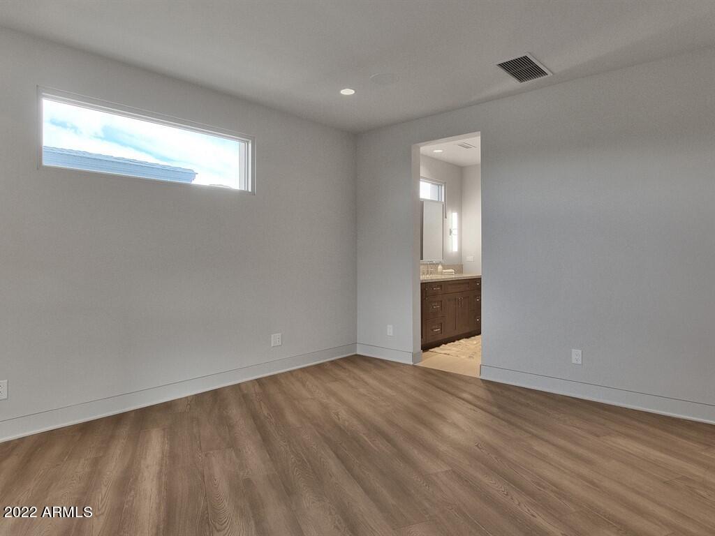 THE VILLAGE AT MOUNTAIN SHADOWS - Residential