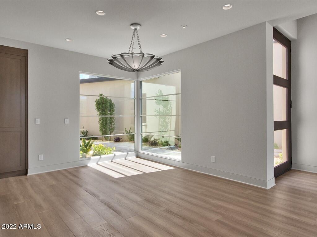 THE VILLAGE AT MOUNTAIN SHADOWS - Residential