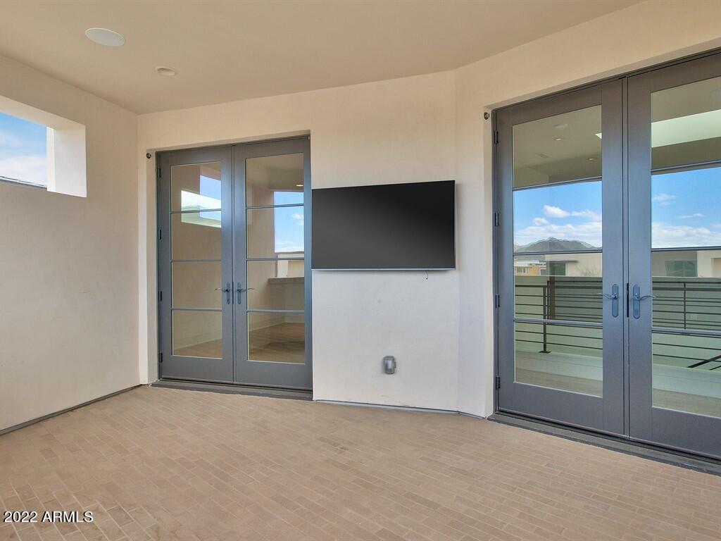 THE VILLAGE AT MOUNTAIN SHADOWS - Residential
