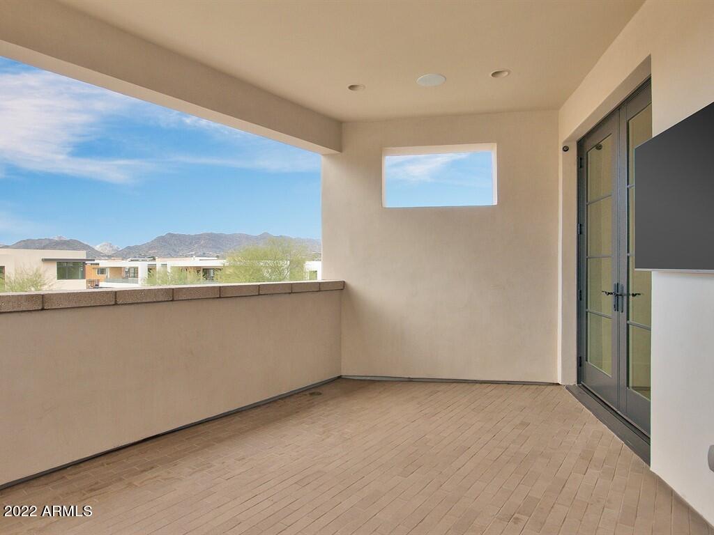 THE VILLAGE AT MOUNTAIN SHADOWS - Residential