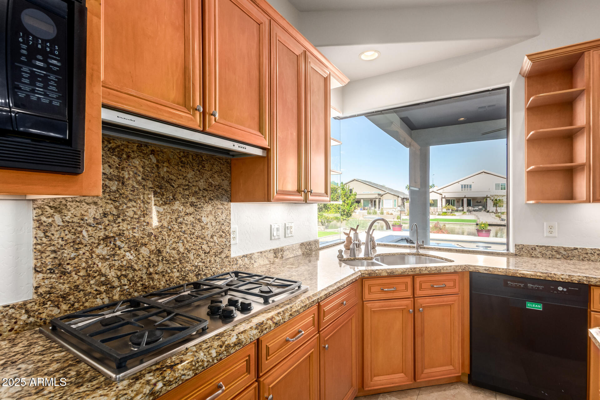 Santorini Shores - Residential