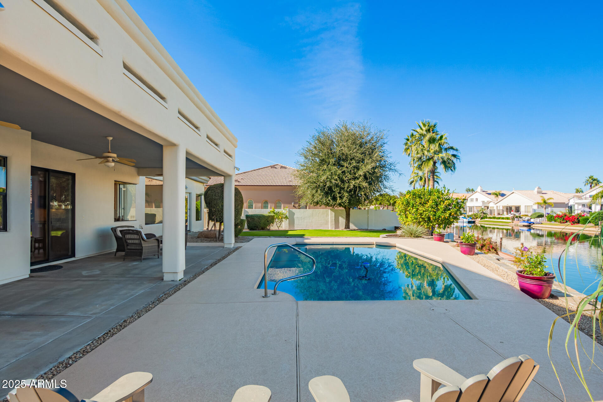 Santorini Shores - Residential