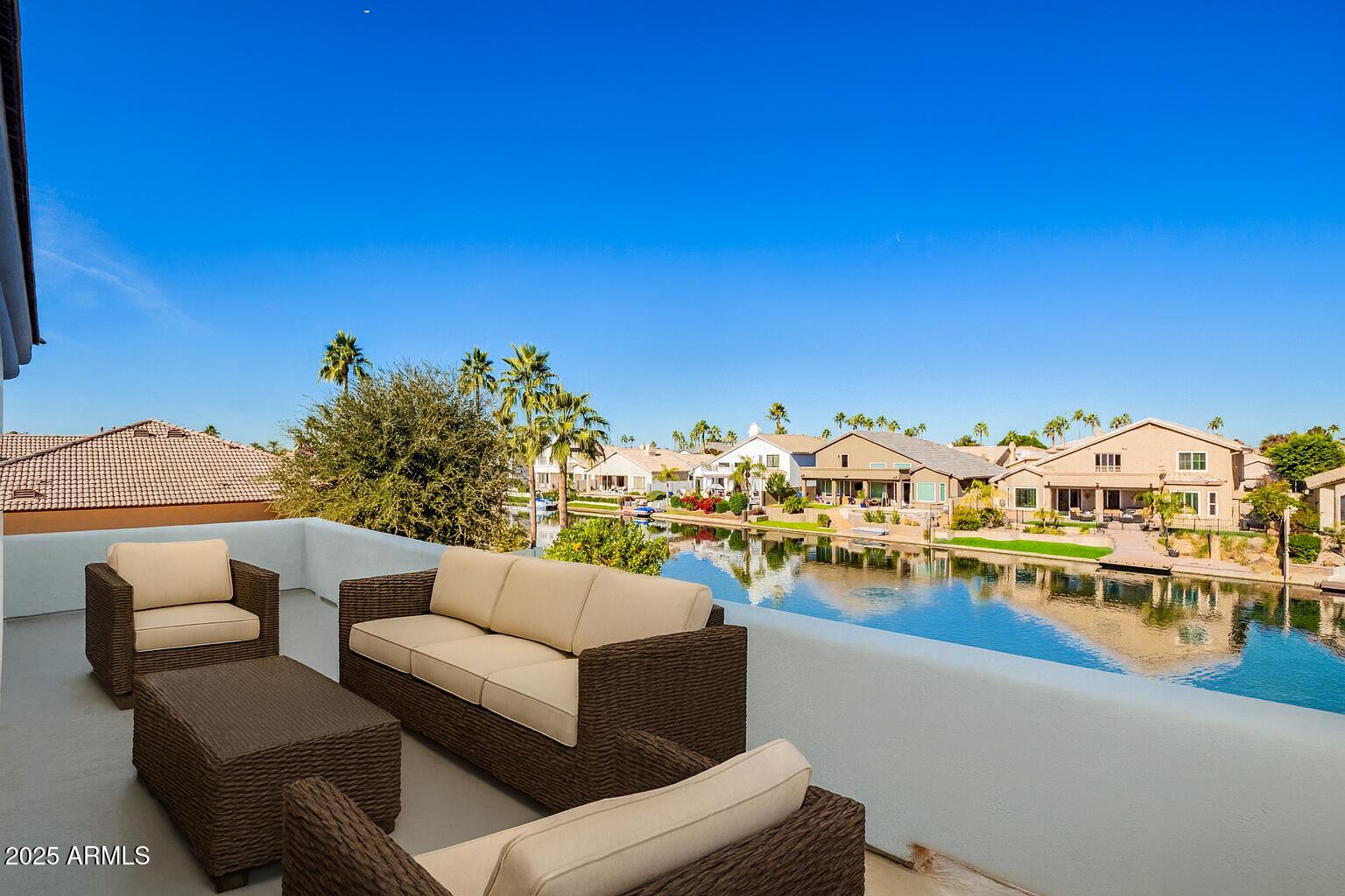 Santorini Shores - Residential