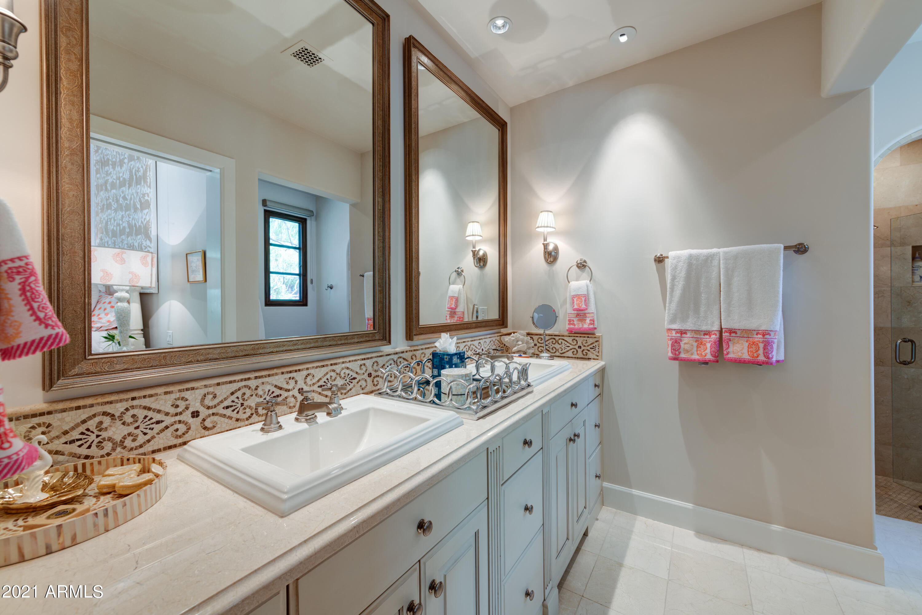 SILVERLEAF - Residential