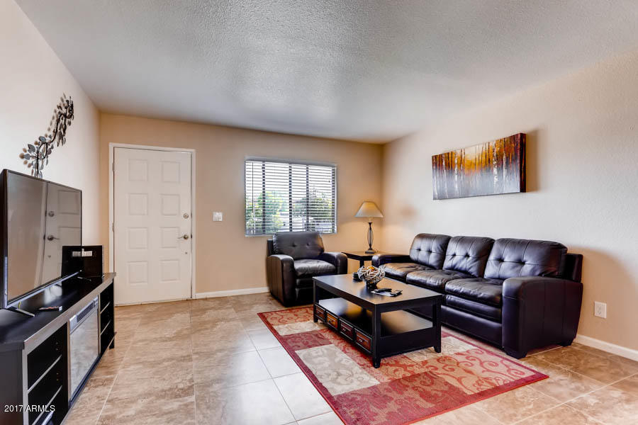 DESERT GOLD CONDOMINIUM - Residential