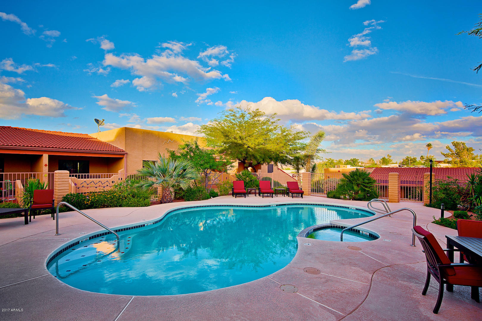 DESERT GOLD CONDOMINIUM - Residential