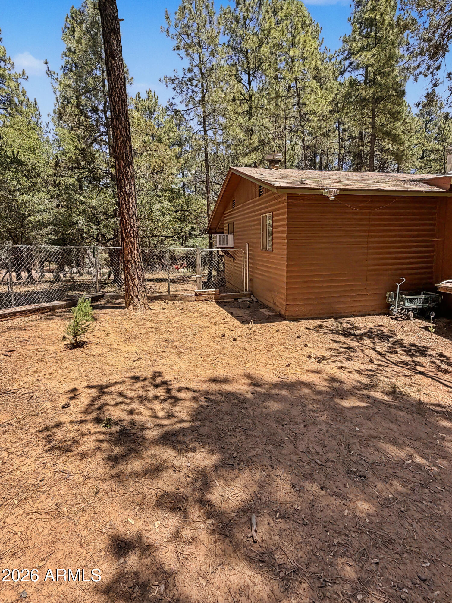 COOL PINES - Residential