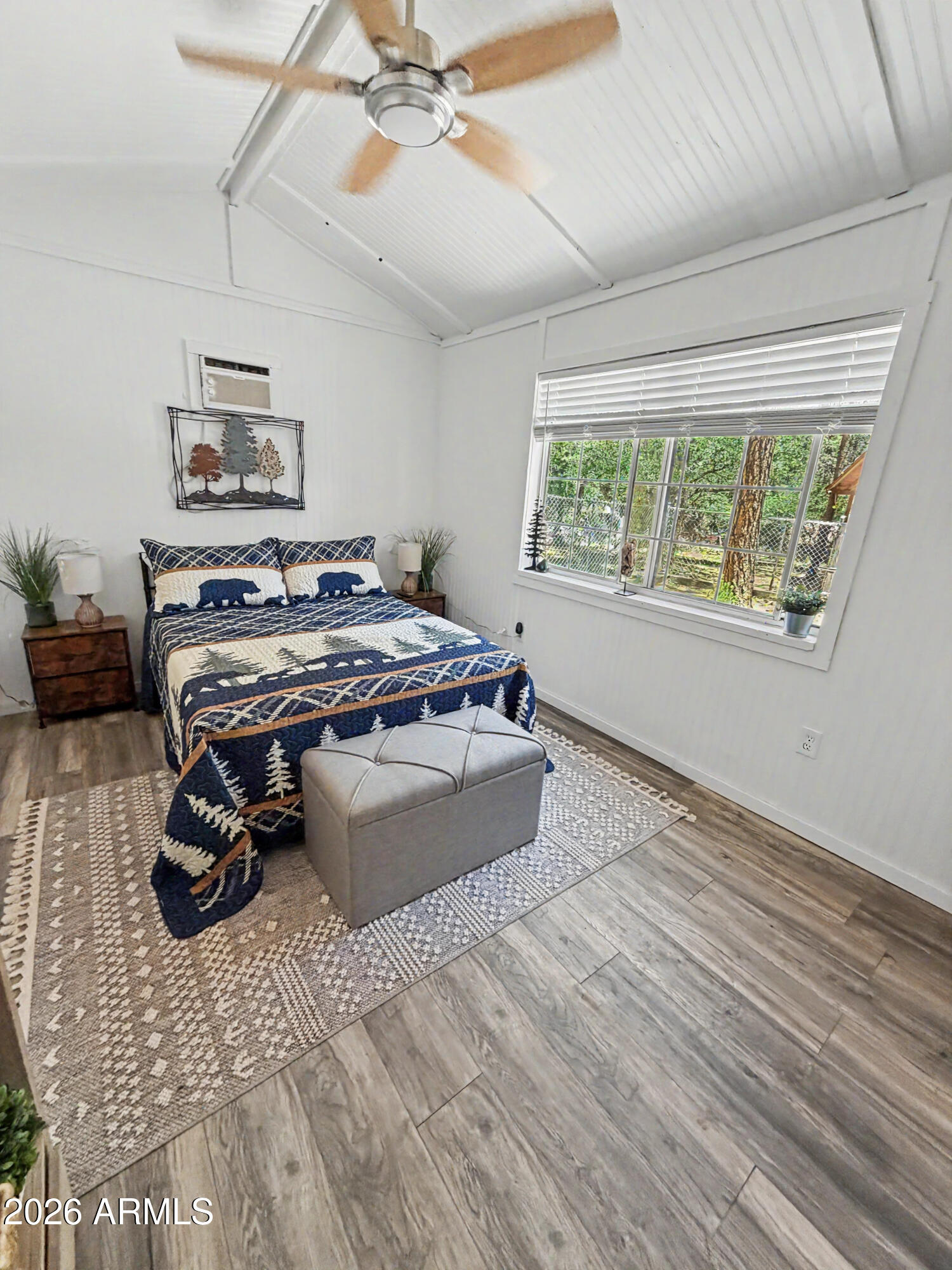 COOL PINES - Residential