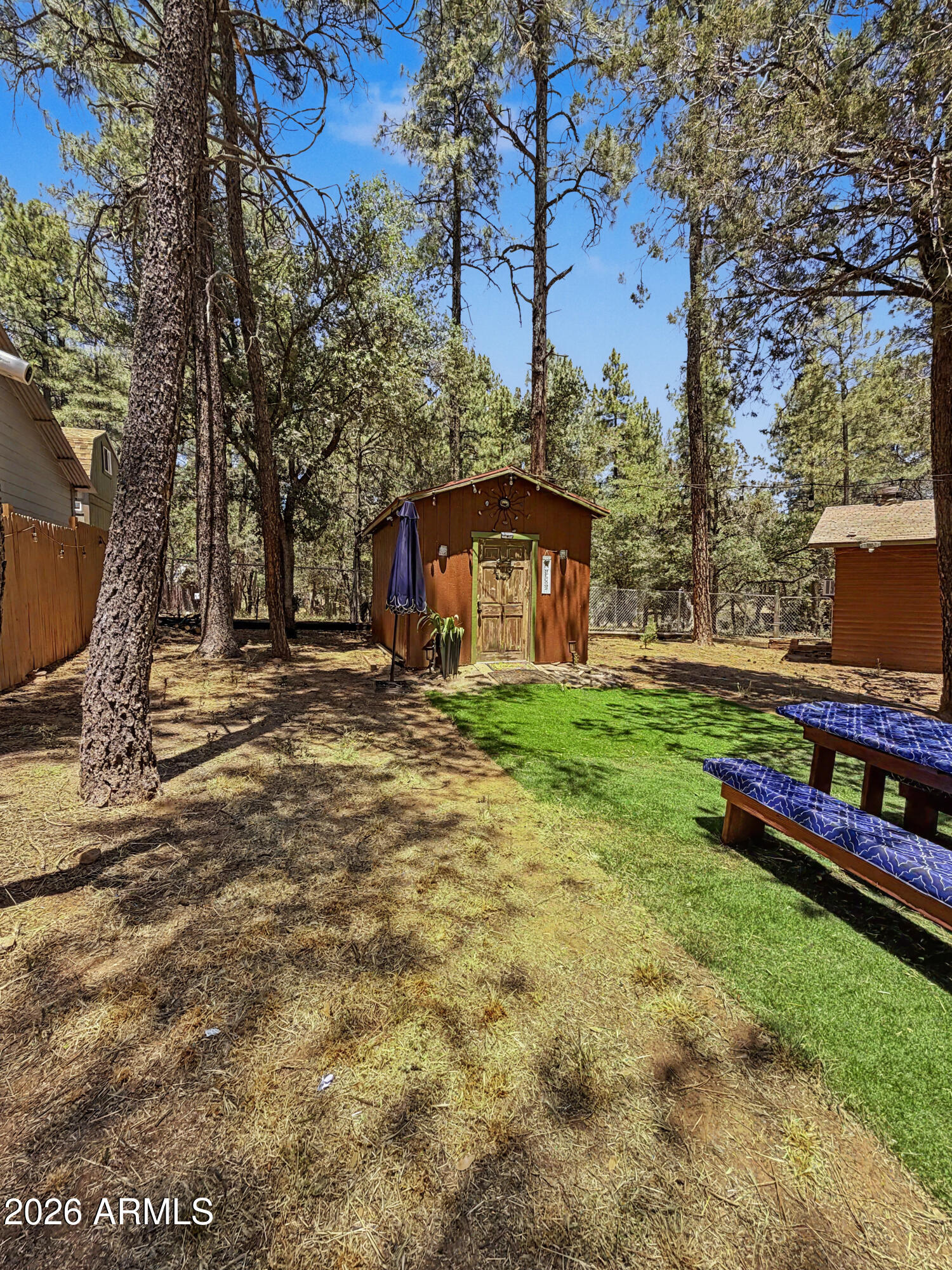 COOL PINES - Residential