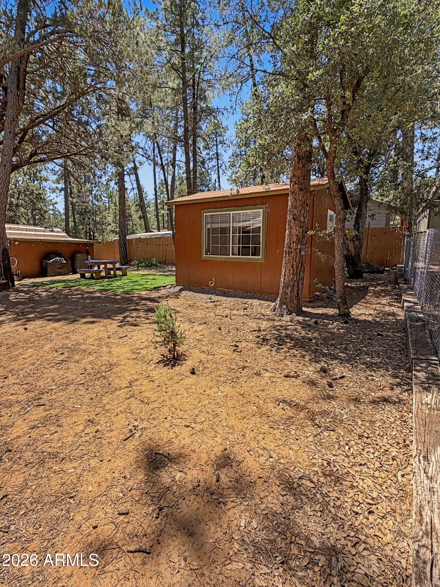 COOL PINES - Residential