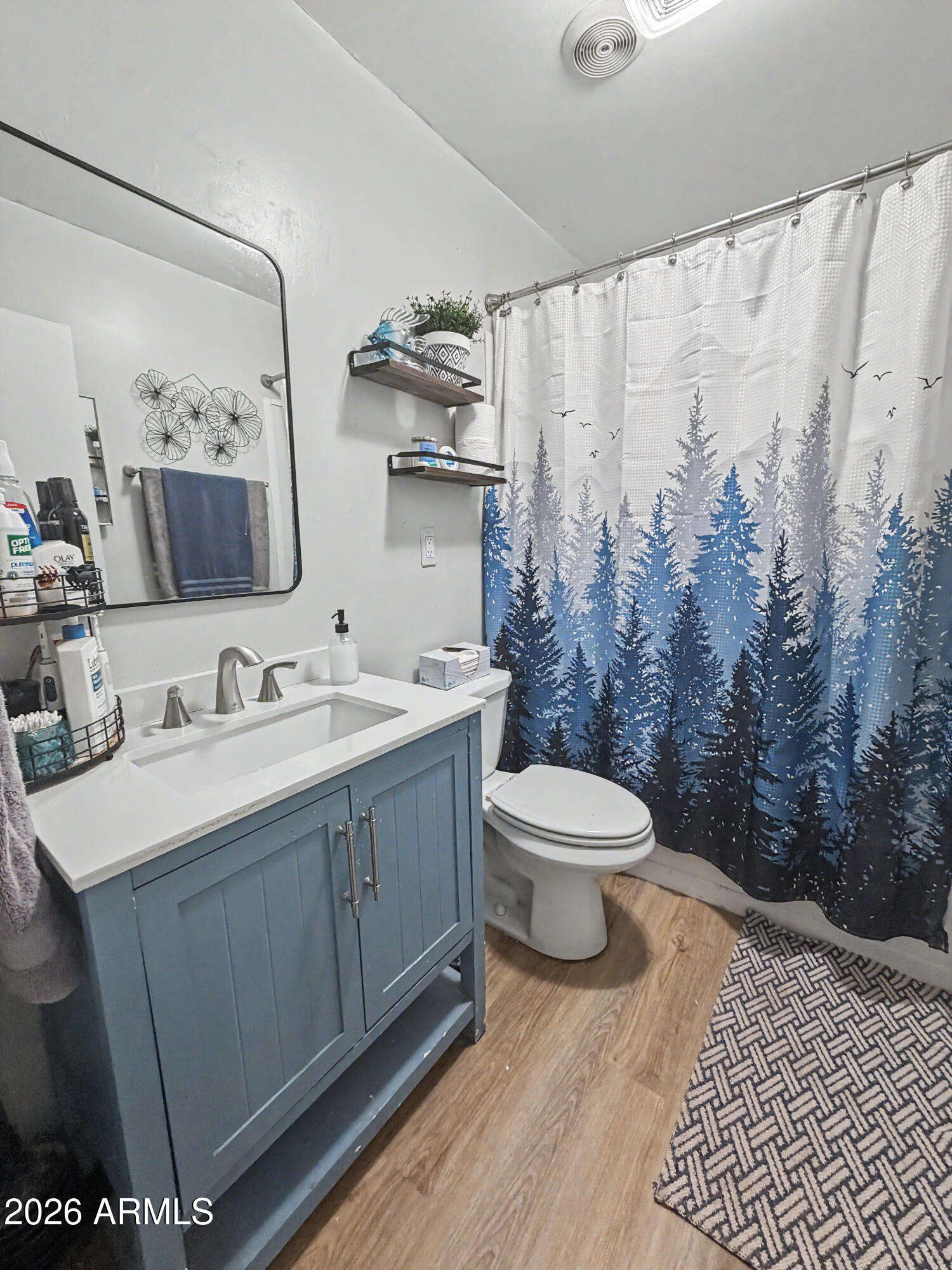 COOL PINES - Residential