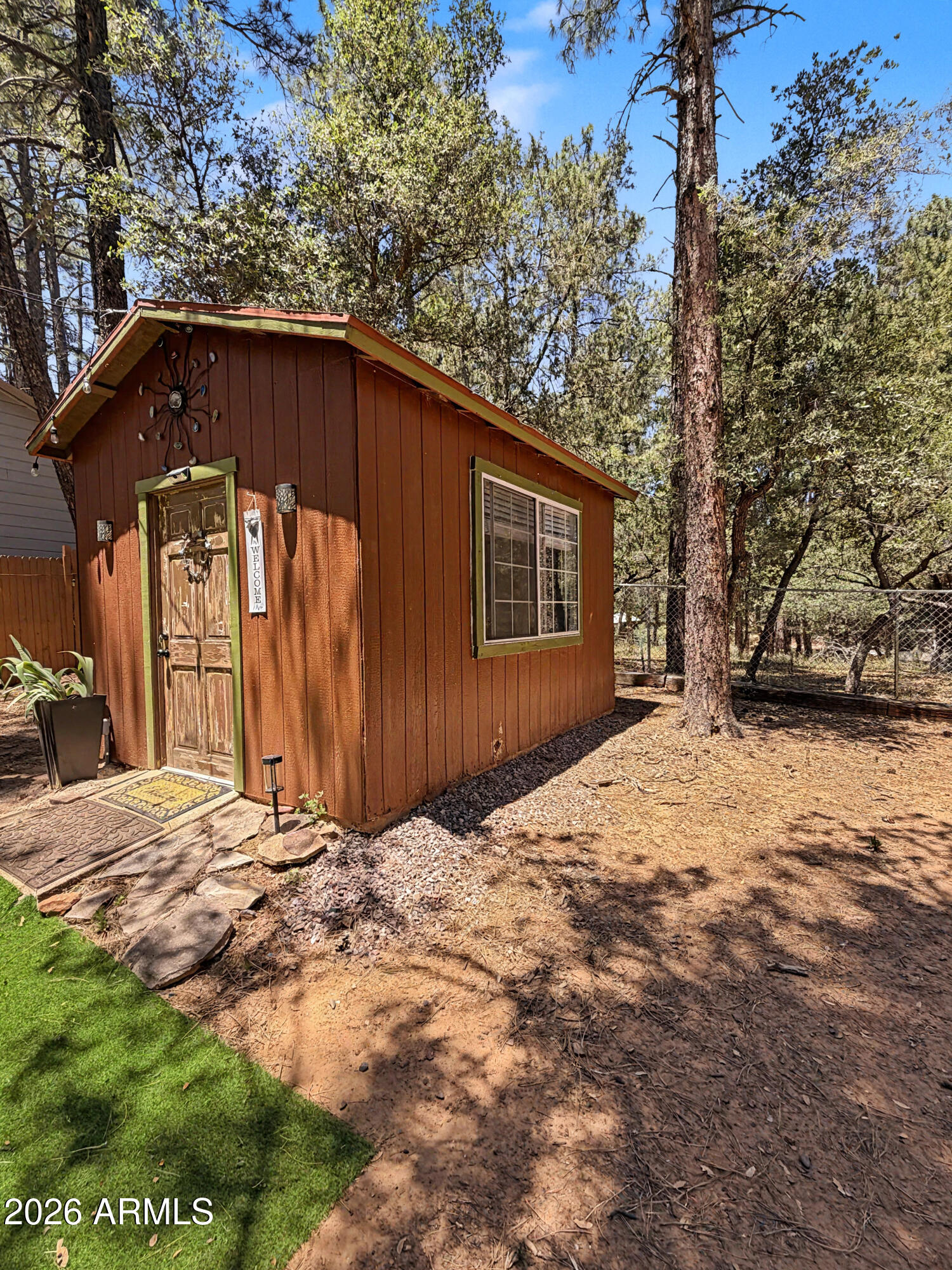 COOL PINES - Residential