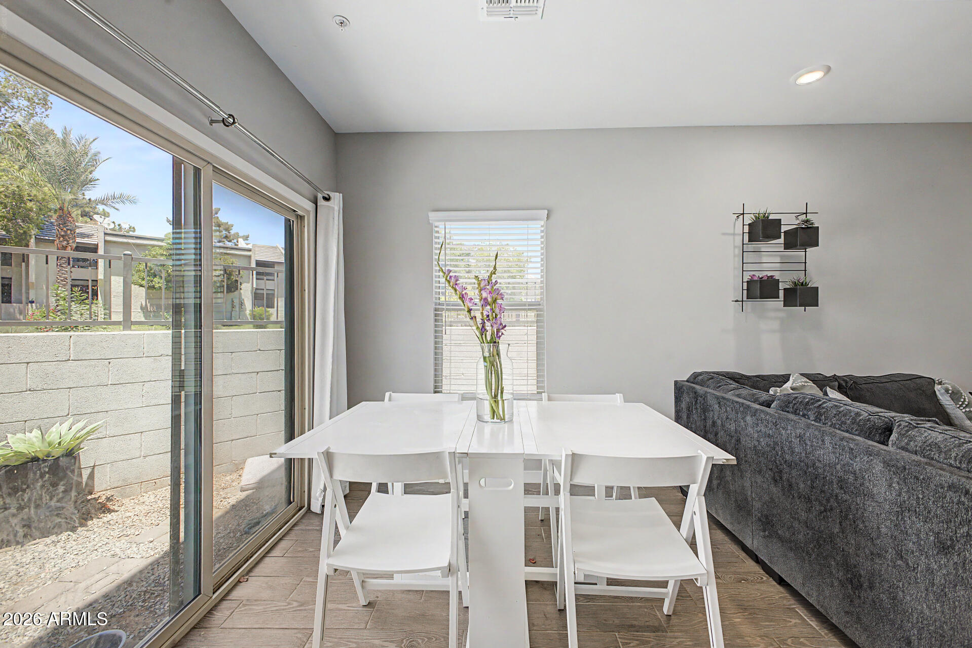 23 NORTH - Residential