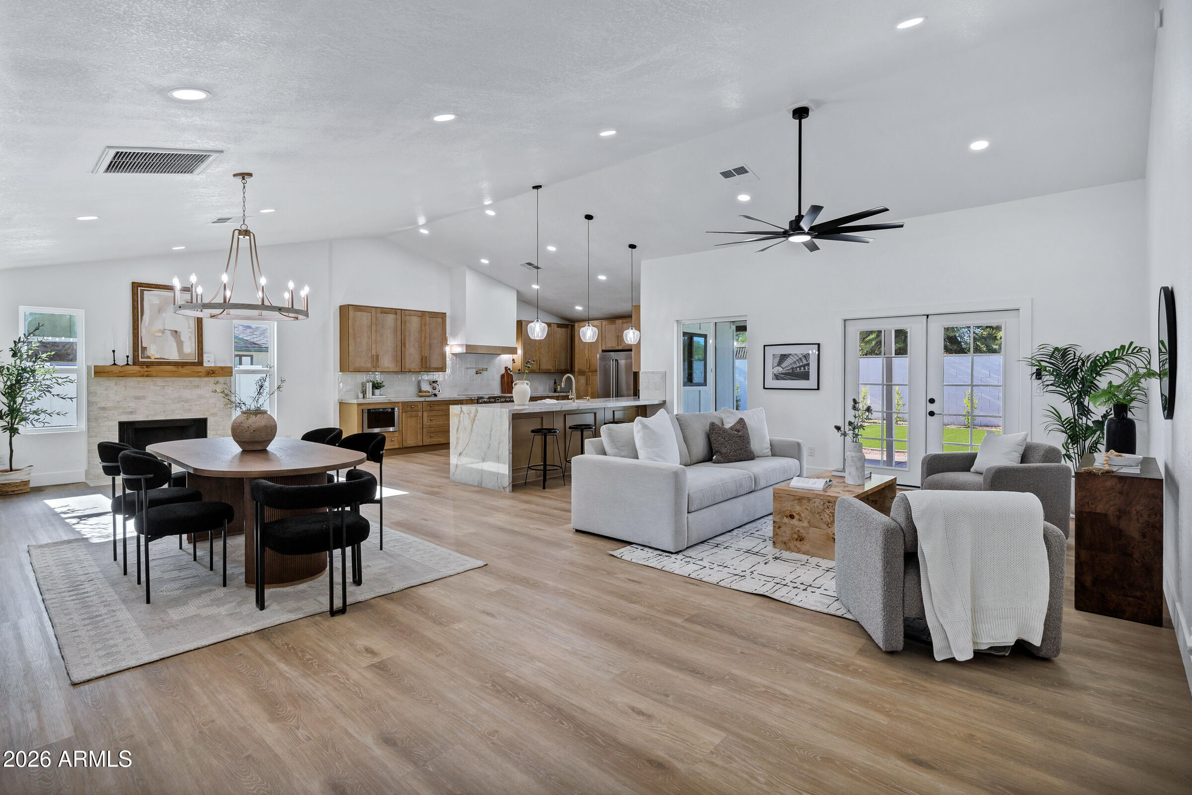 NORTHPOINTE 4 - Residential