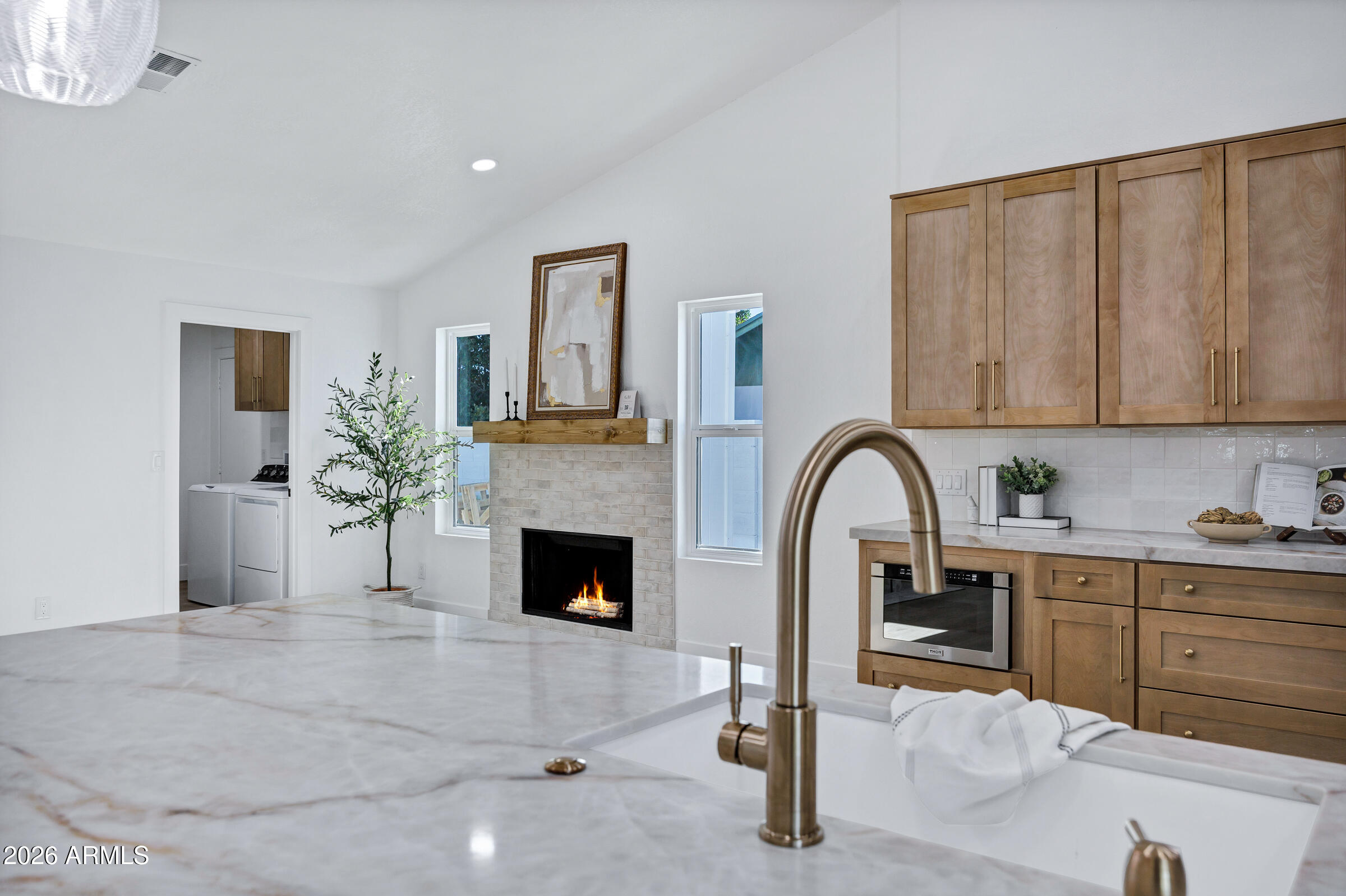 NORTHPOINTE 4 - Residential