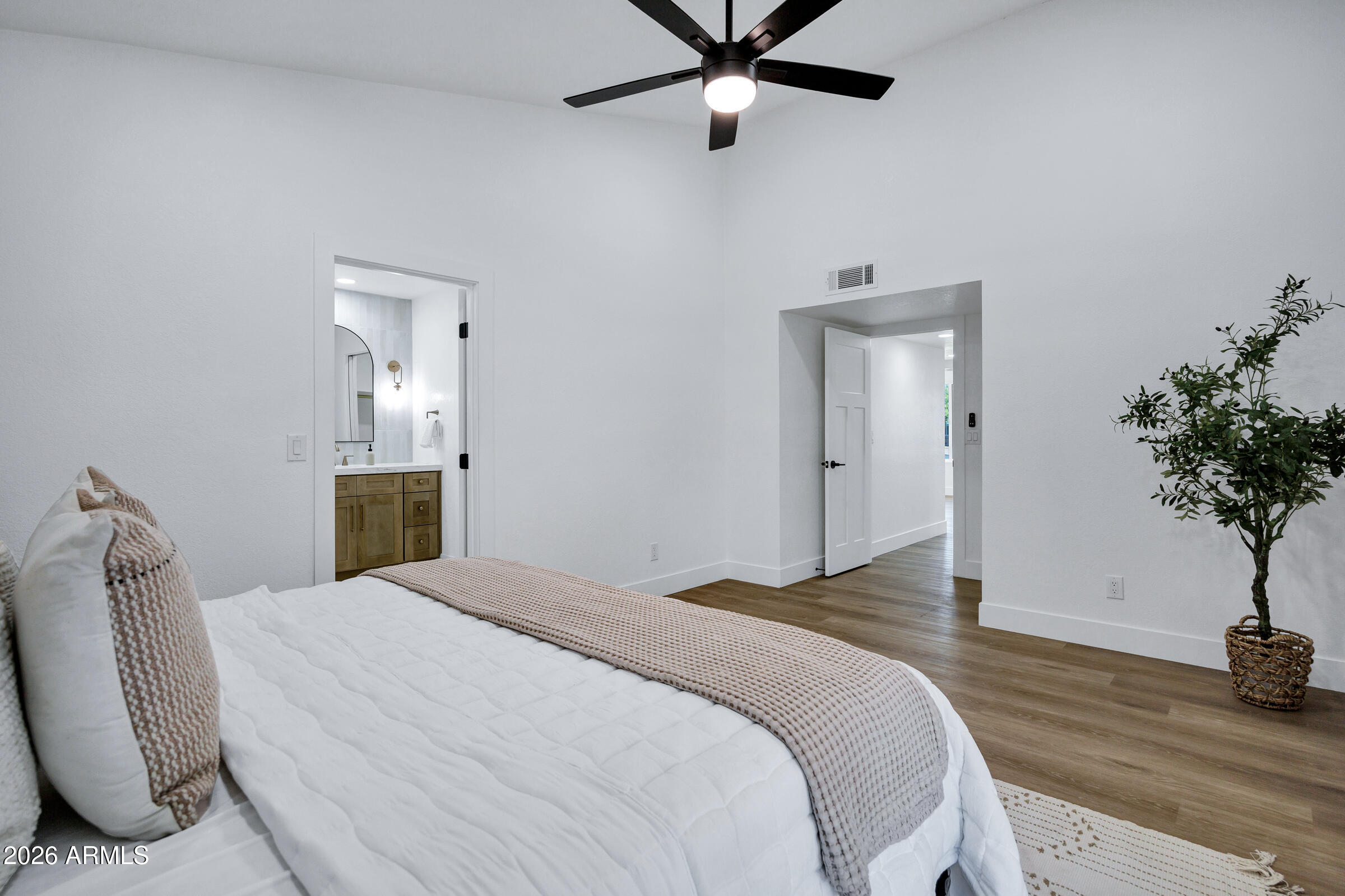 NORTHPOINTE 4 - Residential
