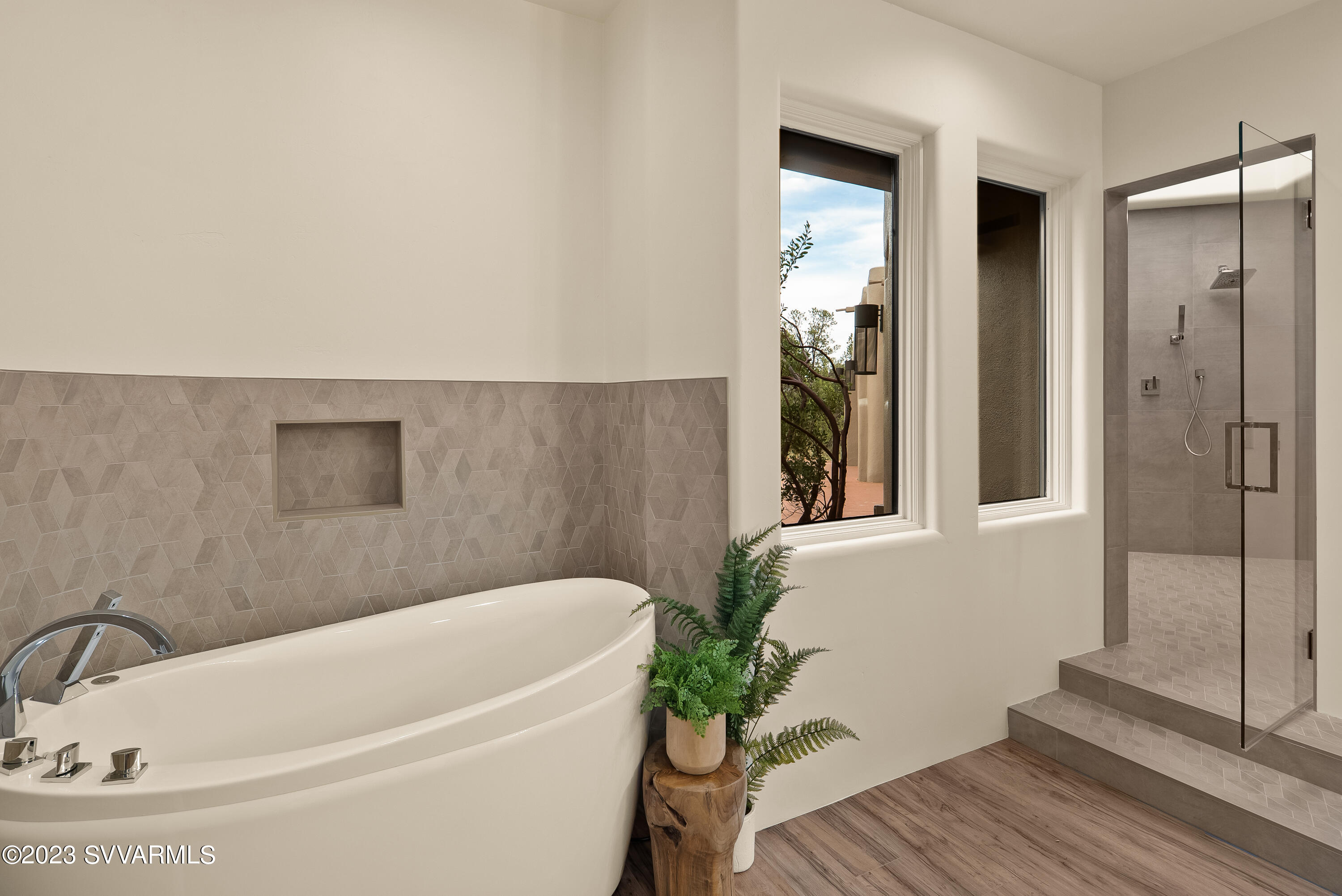 Foothills N - Residential