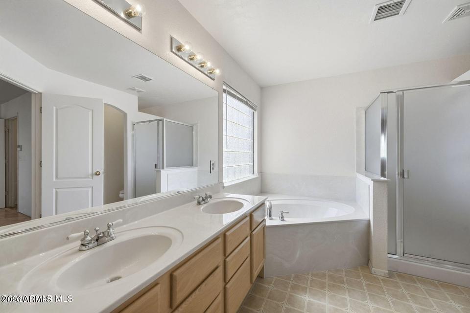 CLIFF ROSE 3 PHASE B - Residential
