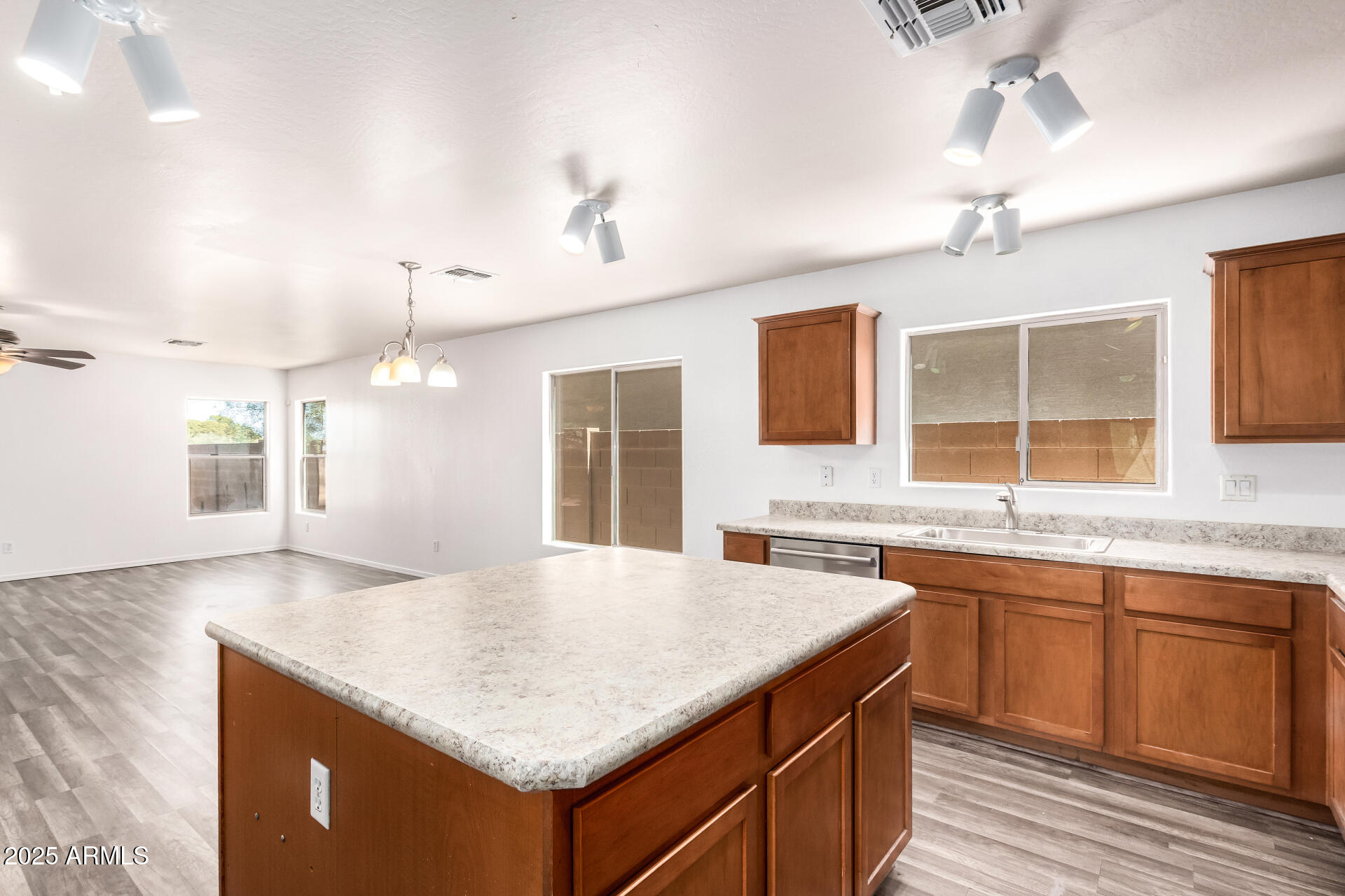 CARTER RANCH - Residential
