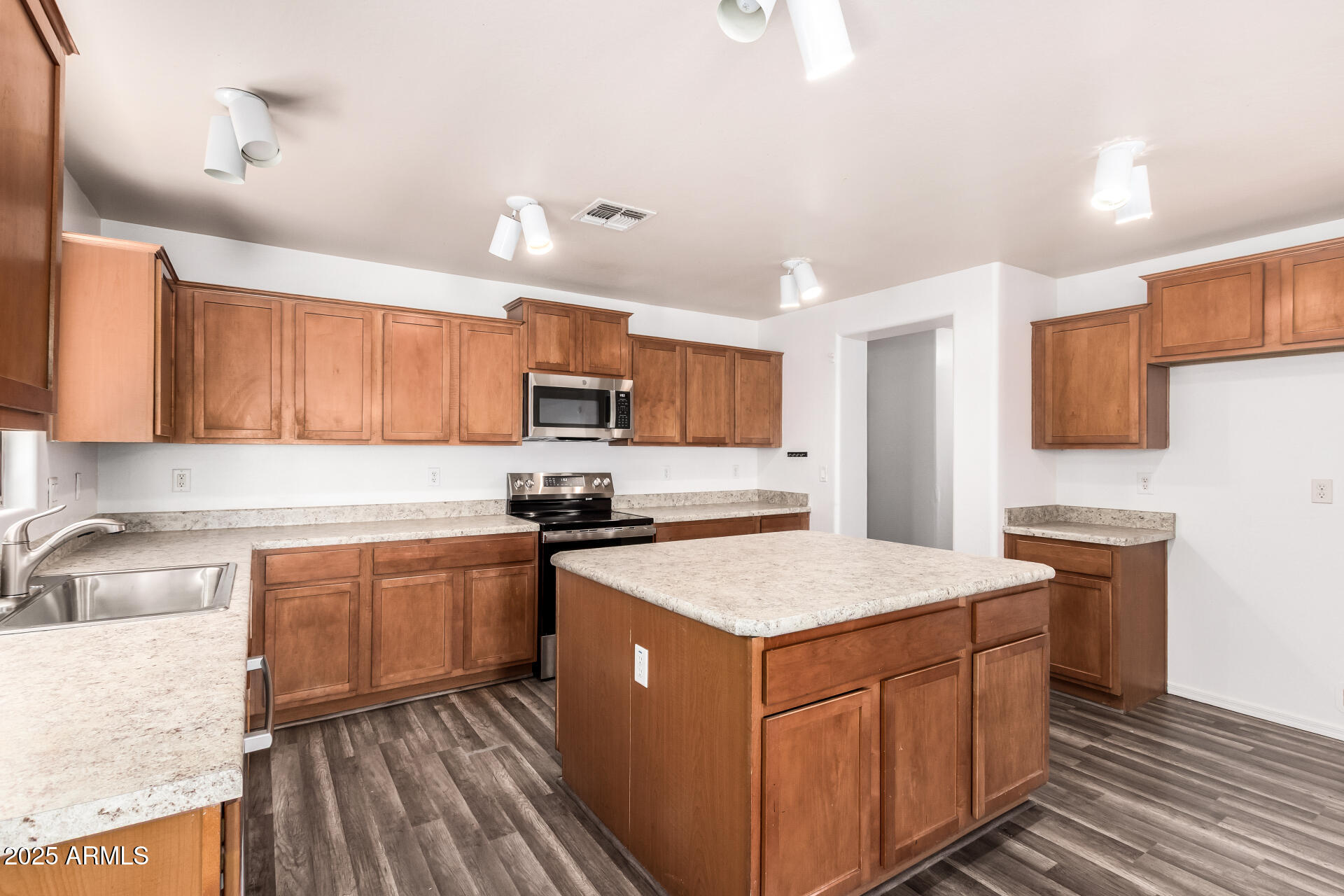 CARTER RANCH - Residential