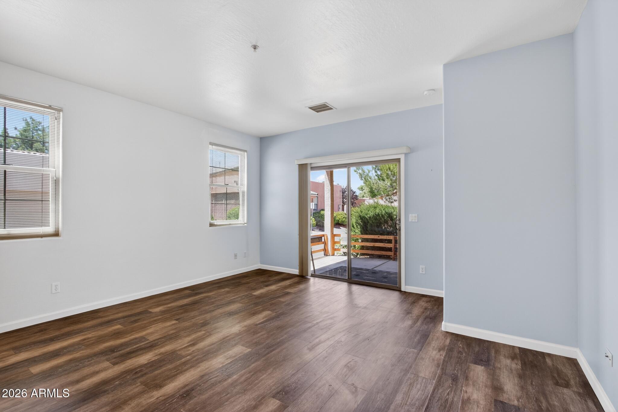 COTTONWOOD SQUARE/COTTONWOOD COMMONS - Residential