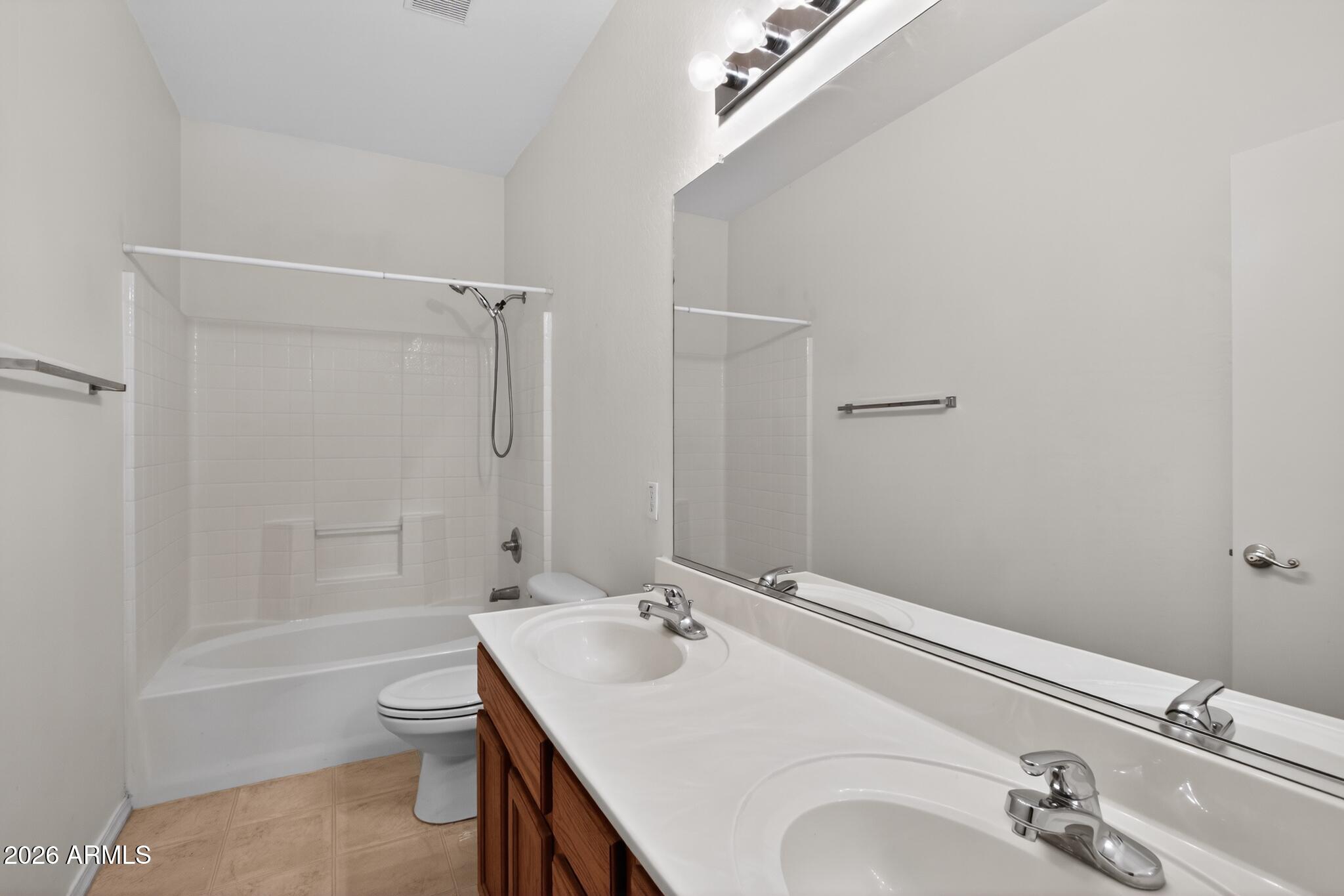 COTTONWOOD SQUARE/COTTONWOOD COMMONS - Residential