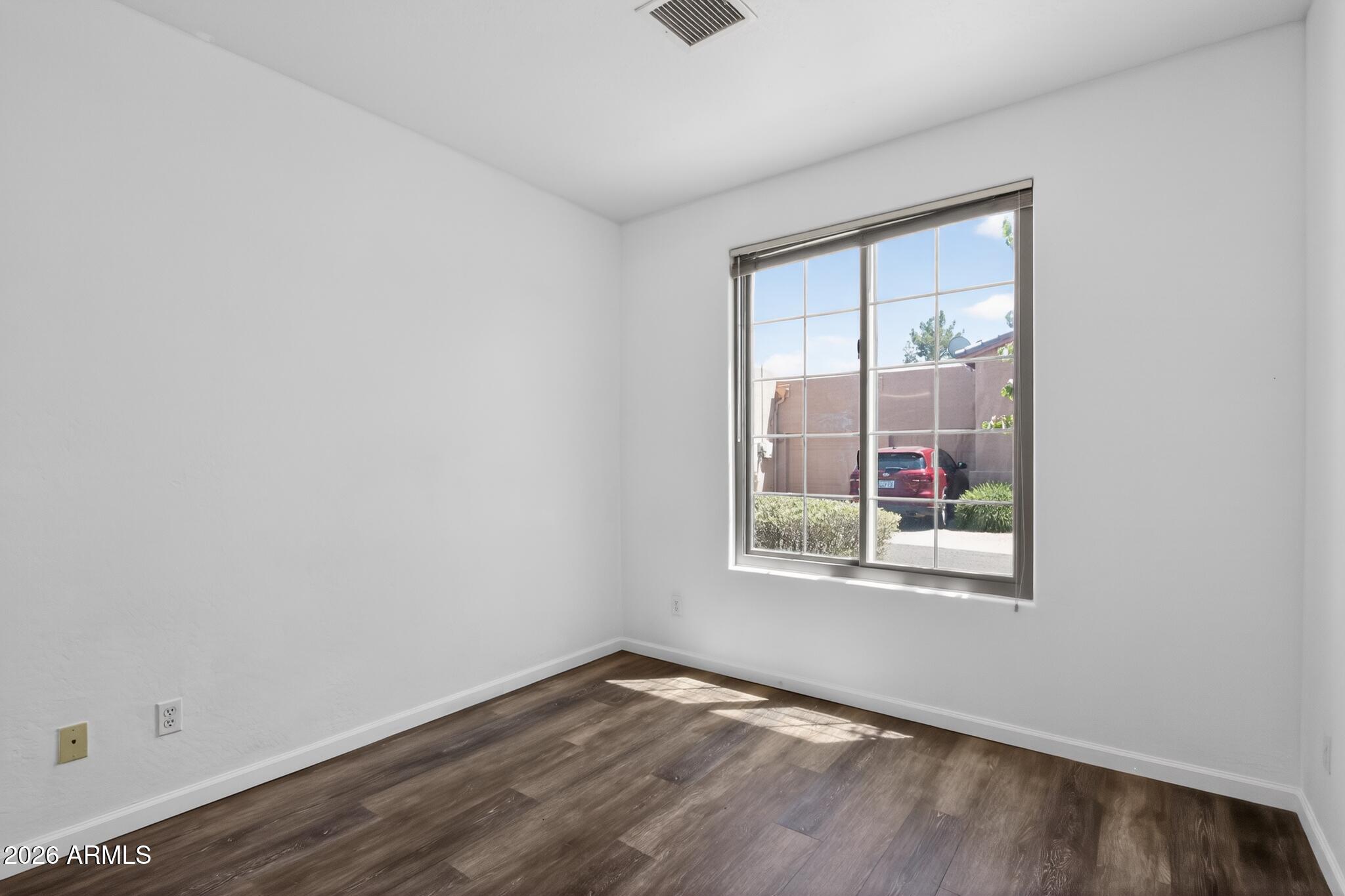 COTTONWOOD SQUARE/COTTONWOOD COMMONS - Residential
