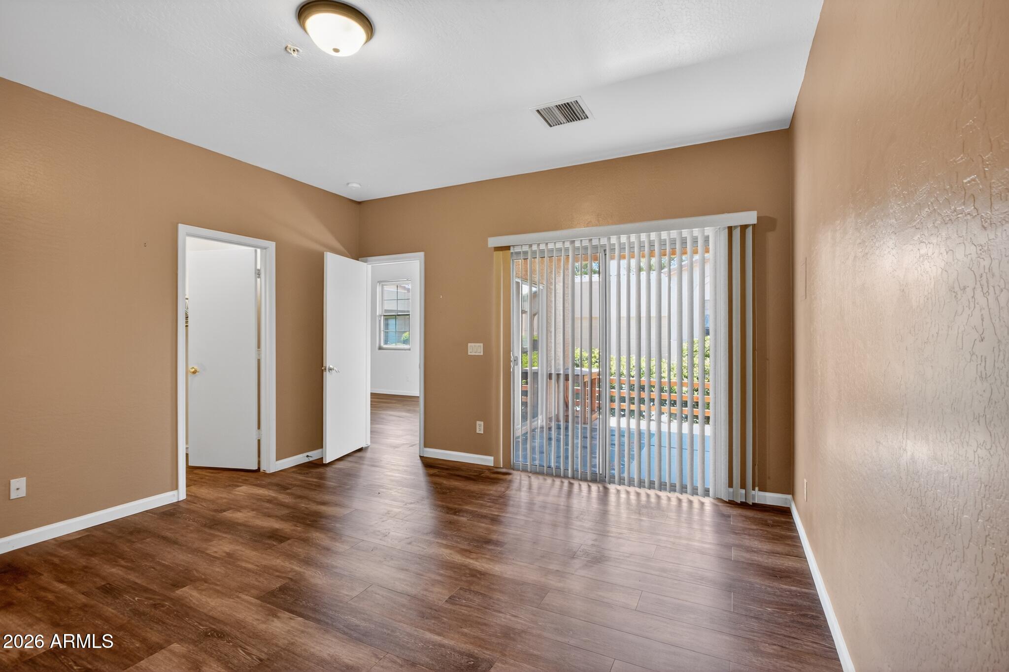 COTTONWOOD SQUARE/COTTONWOOD COMMONS - Residential