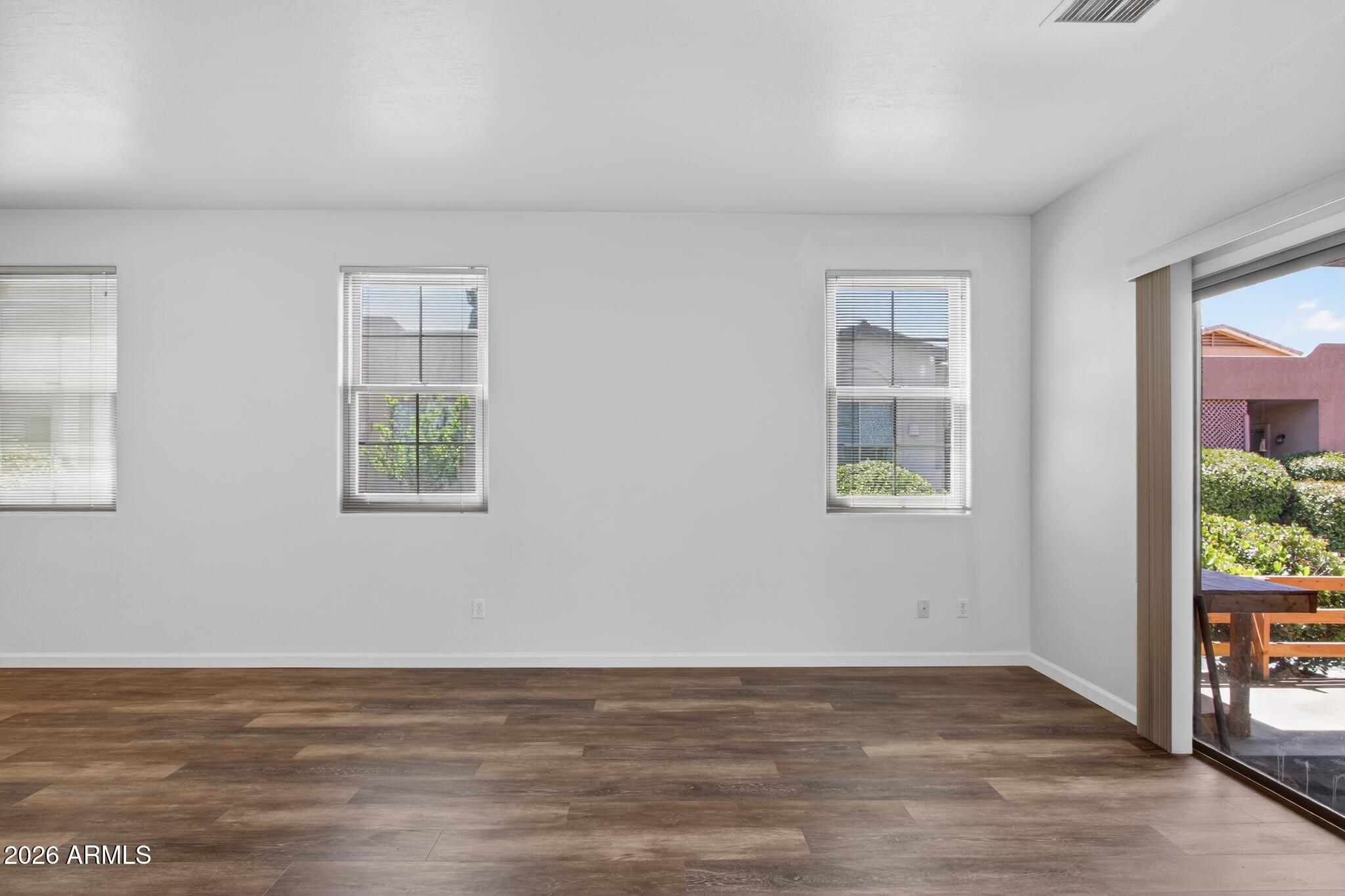 COTTONWOOD SQUARE/COTTONWOOD COMMONS - Residential